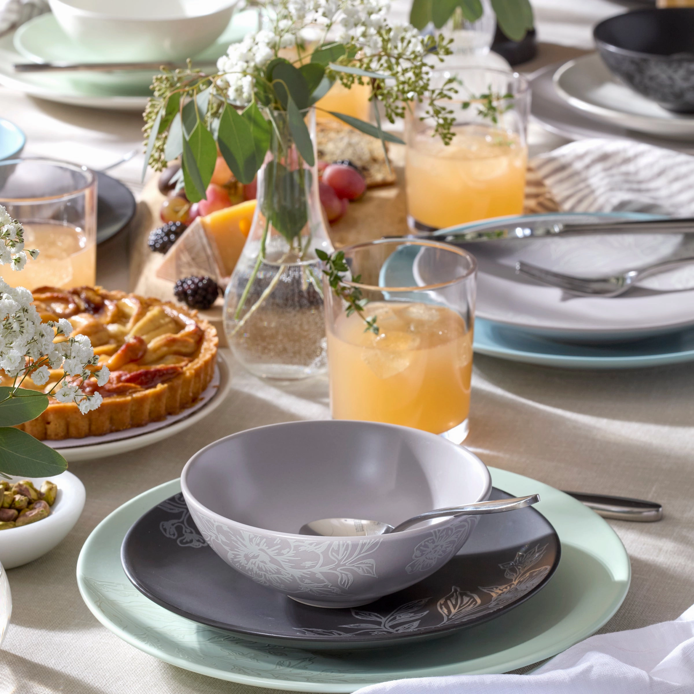 Roseto Soft Sage 12-Piece Dinnerware Set