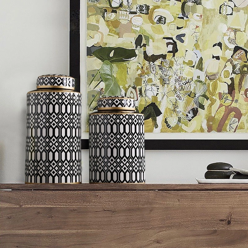 Round Black and White Urn Vase SALEhome decoration ,modern home decor 