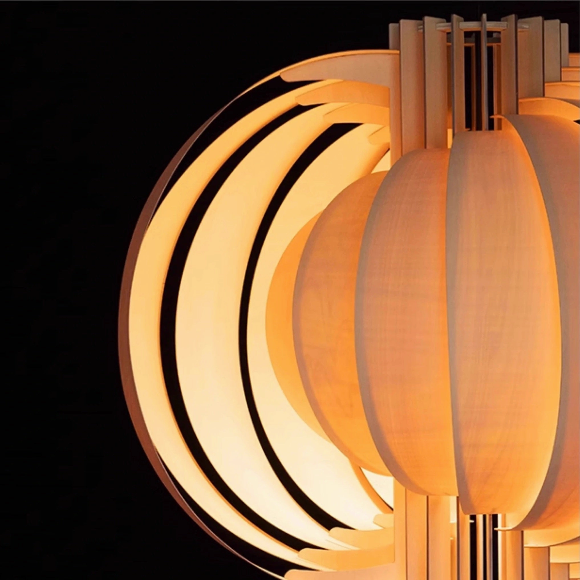 Runa Round Wood Veneer Hanging Light
