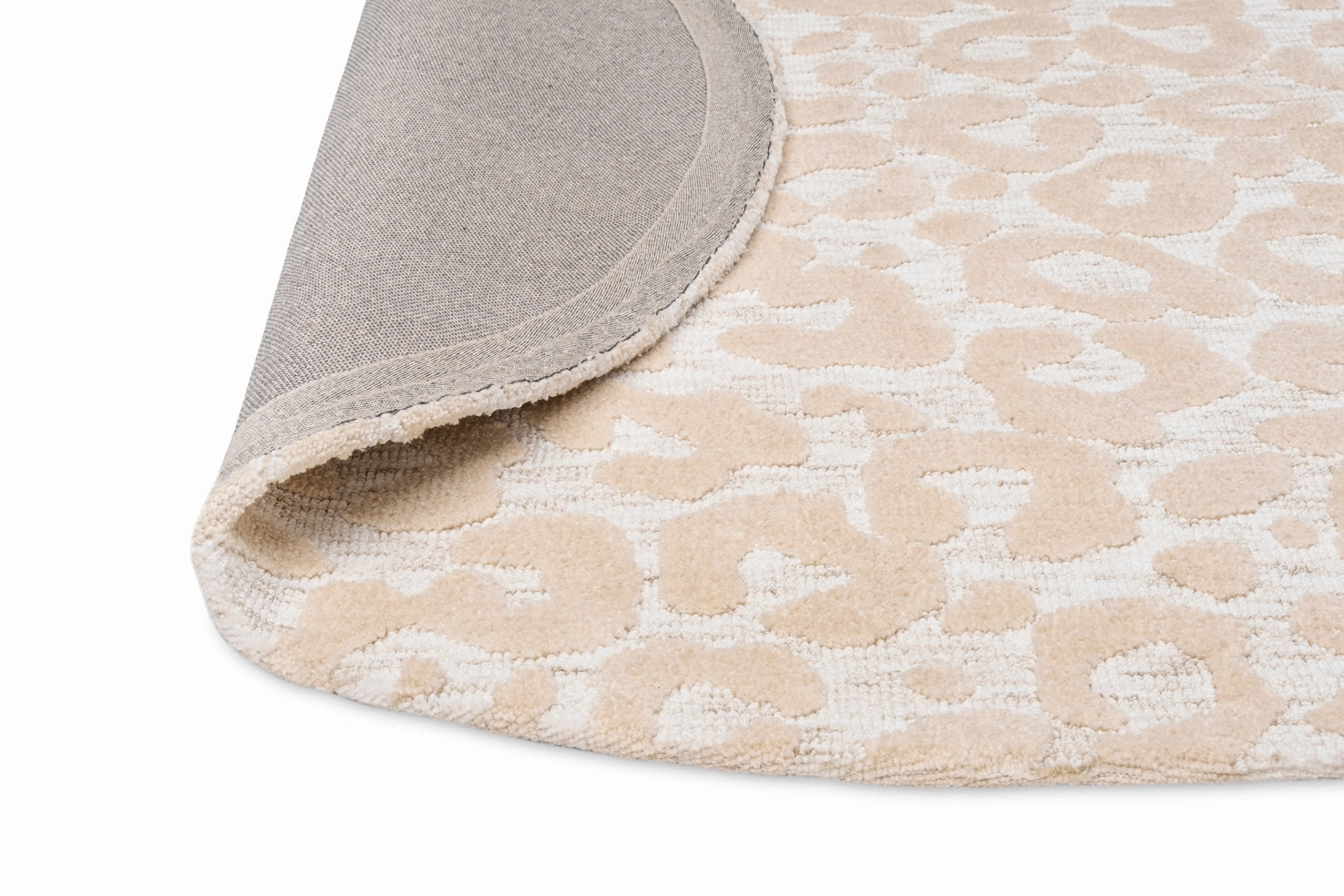 Sabbi Ivory and Cream Animal Pattern Round Rug *NO RETURNS UNLESS FAULTY