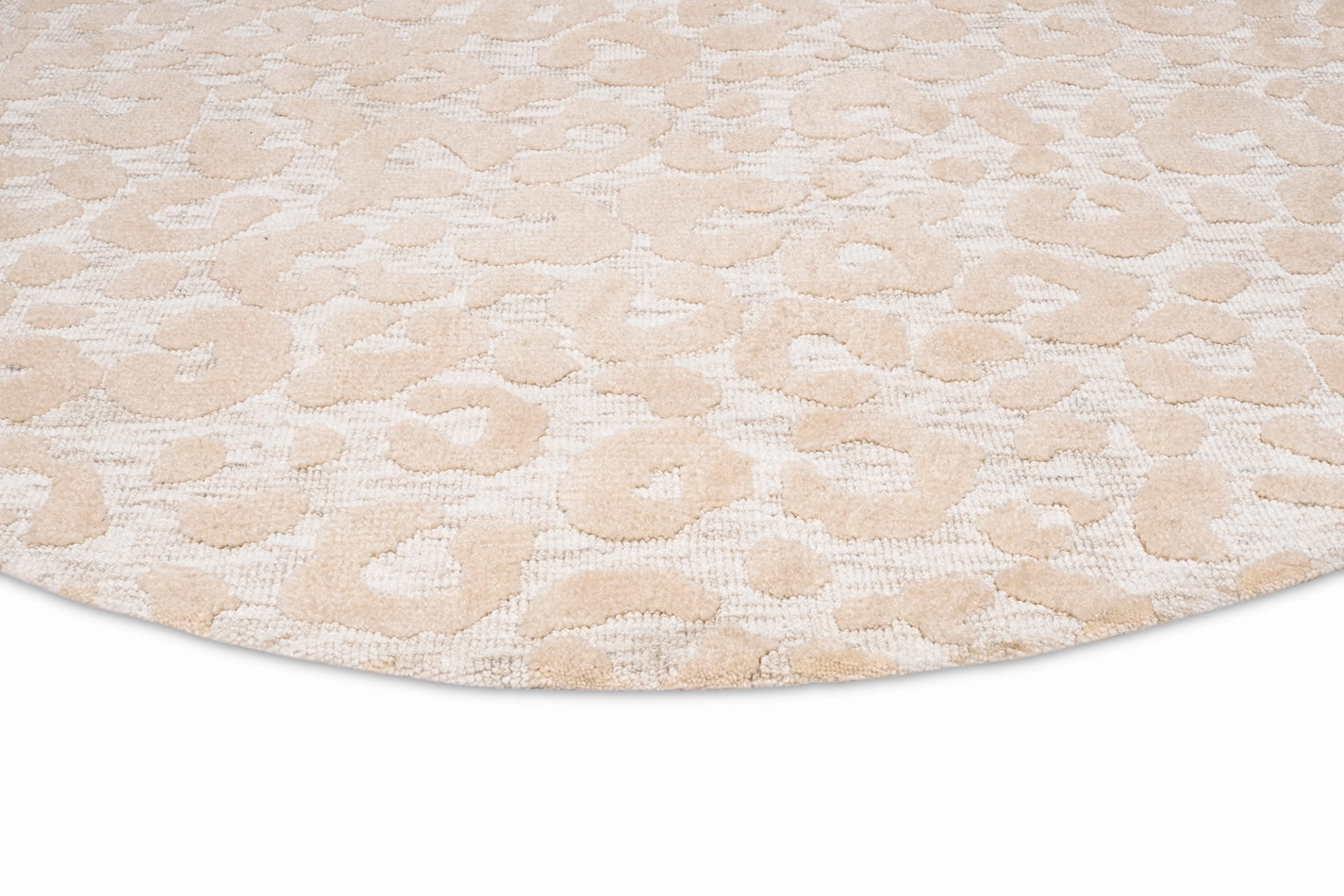 Sabbi Ivory and Cream Animal Pattern Round Rug *NO RETURNS UNLESS FAULTY