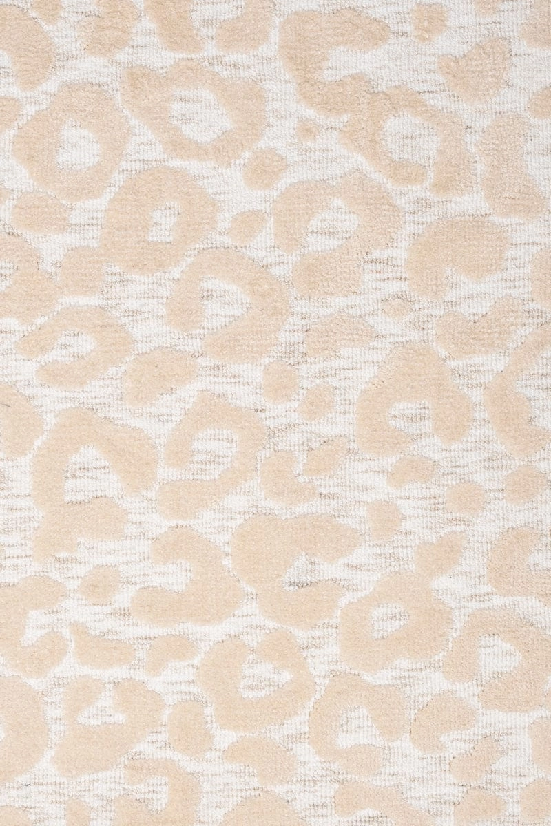 Sabbi Ivory and Cream Animal Pattern Rug *NO RETURNS UNLESS FAULTY