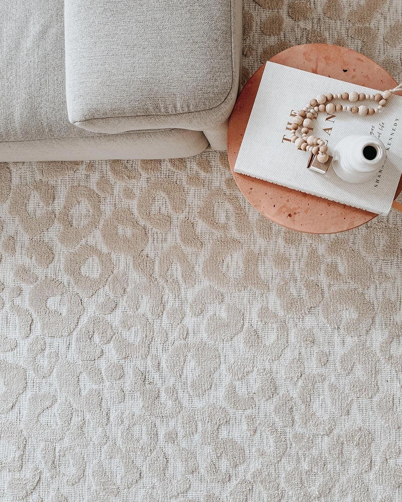 Sabbi Ivory and Cream Animal Pattern Rug *NO RETURNS UNLESS FAULTY