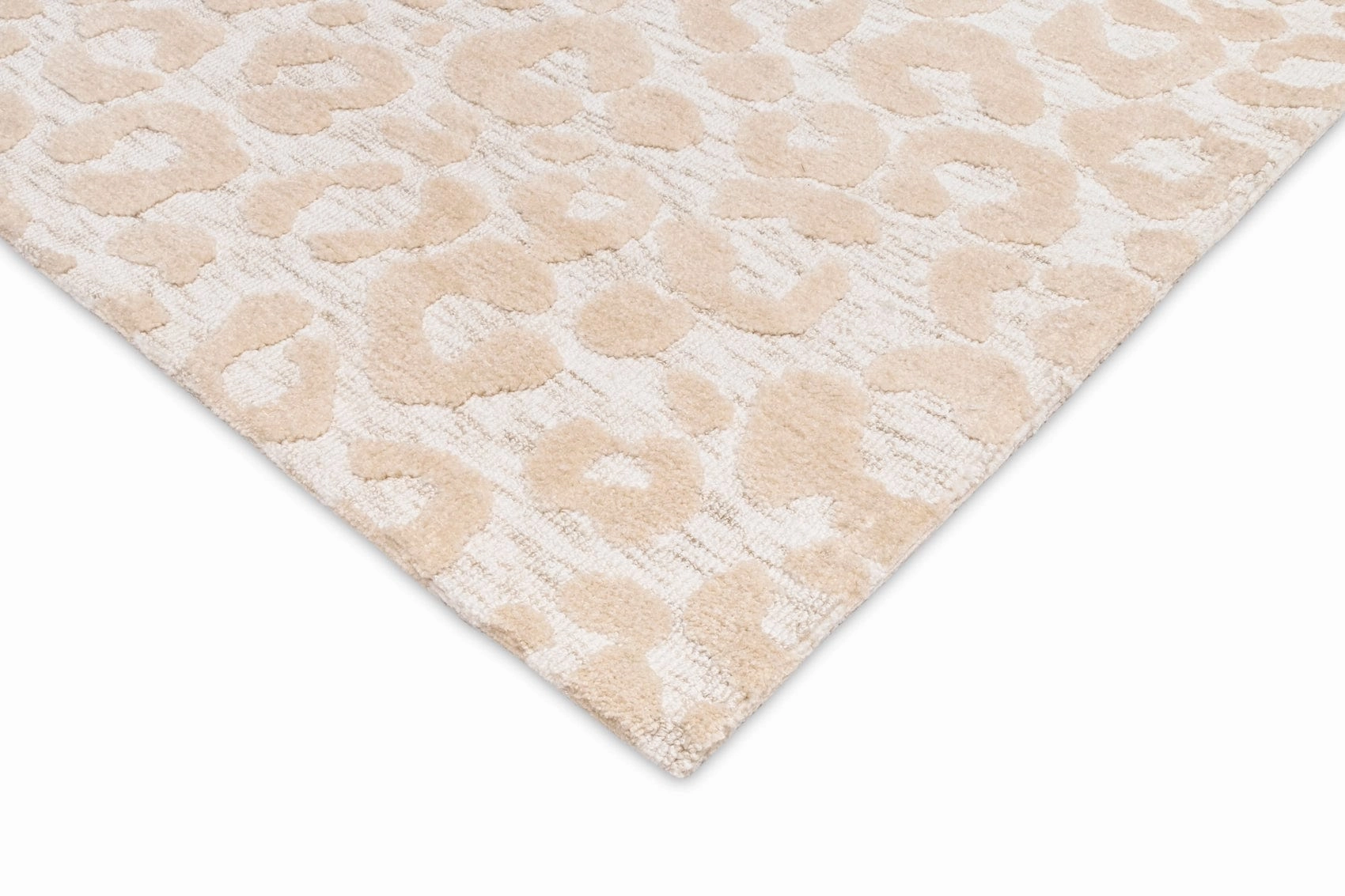 Sabbi Ivory and Cream Animal Pattern Rug *NO RETURNS UNLESS FAULTY