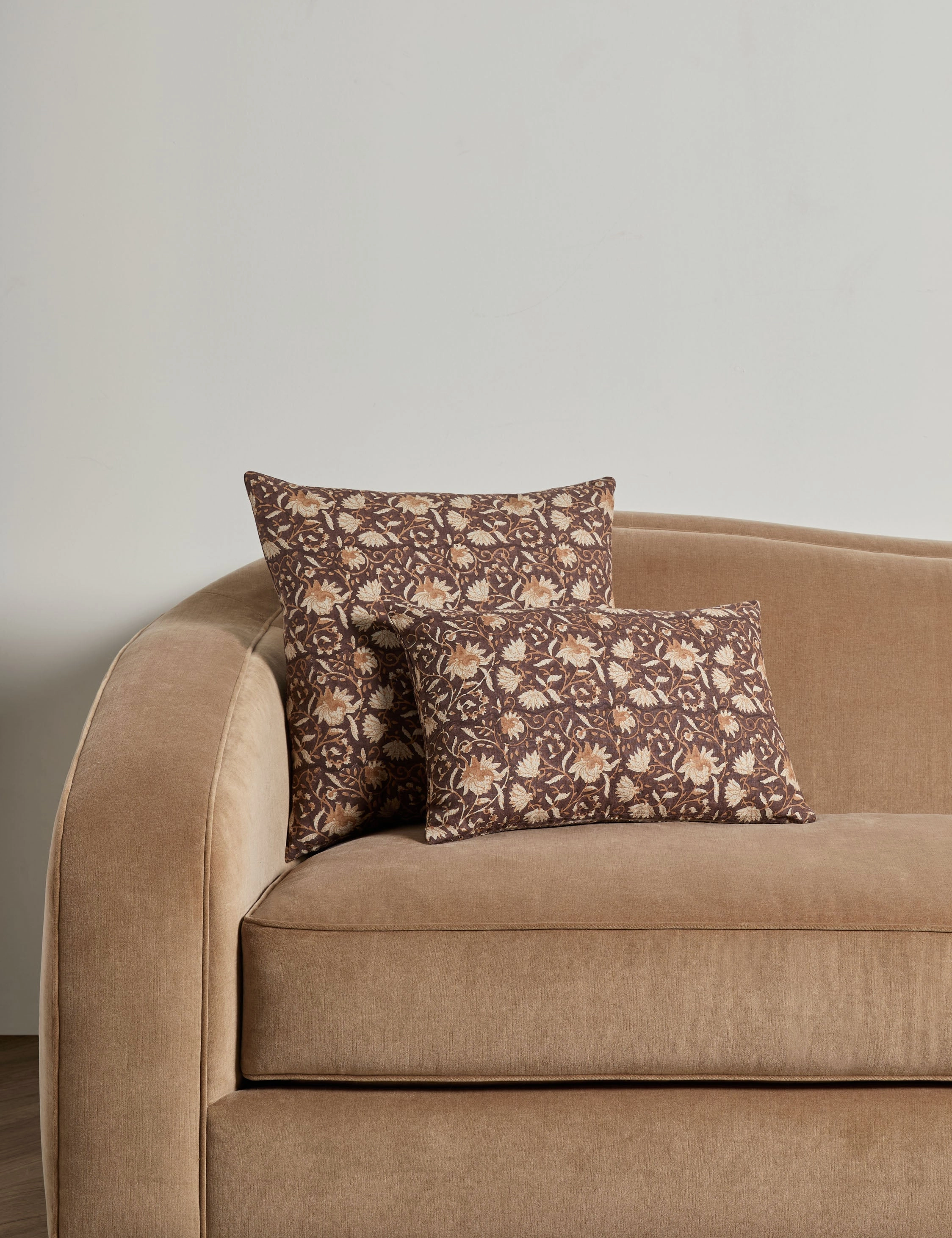 Sacha Linen Pillow