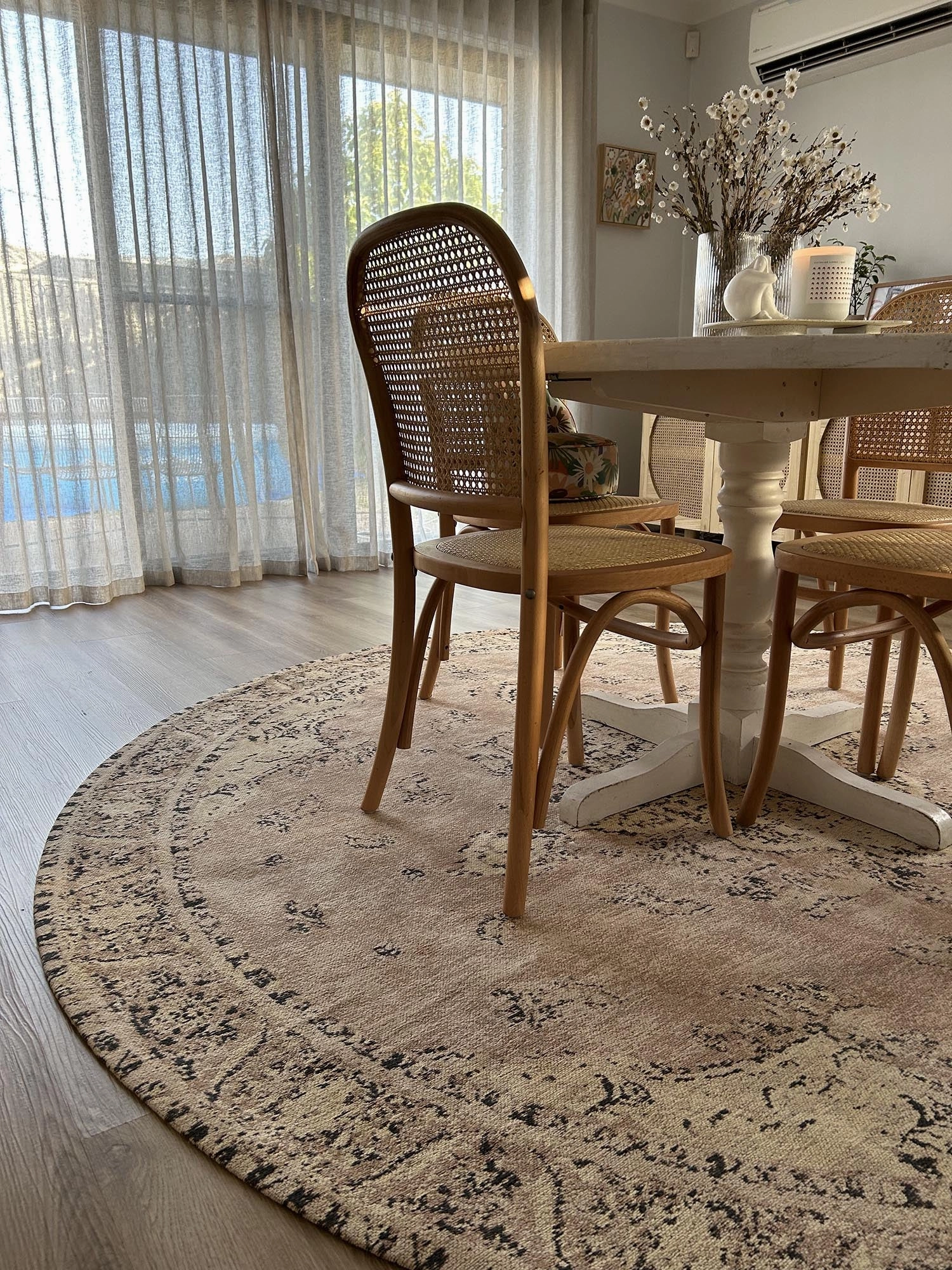 Sadie Coral Peach Turkish Style Distressed Round Rug *NO RETURNS UNLESS FAULTY