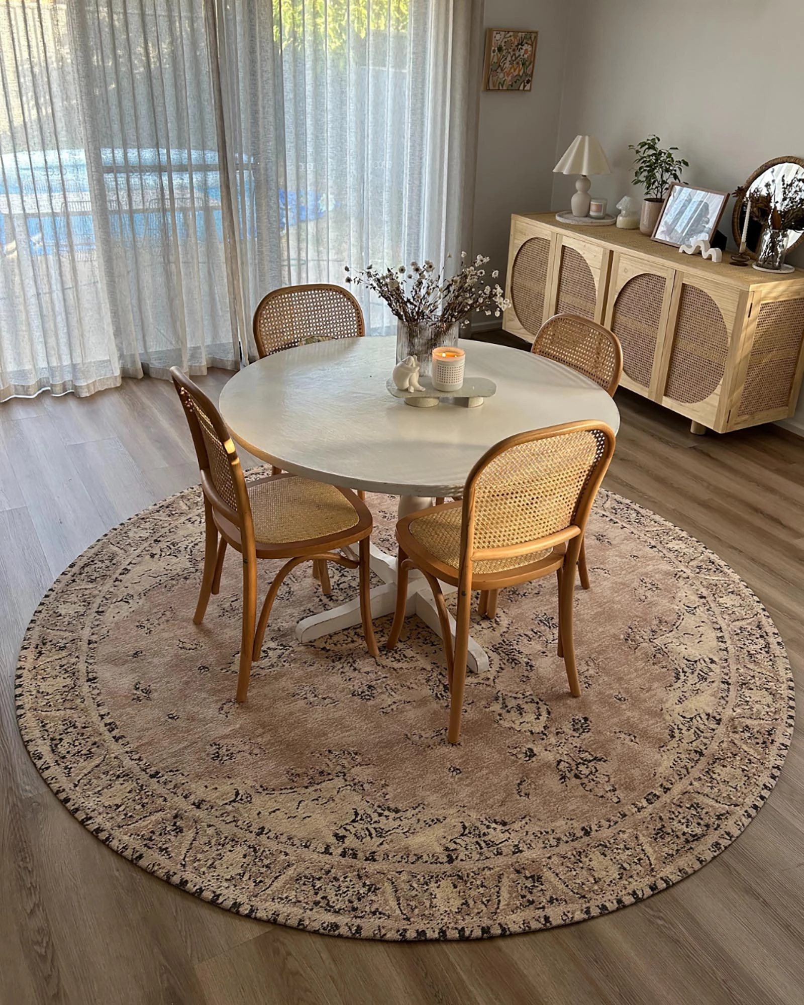 Sadie Coral Peach Turkish Style Distressed Round Rug *NO RETURNS UNLESS FAULTY