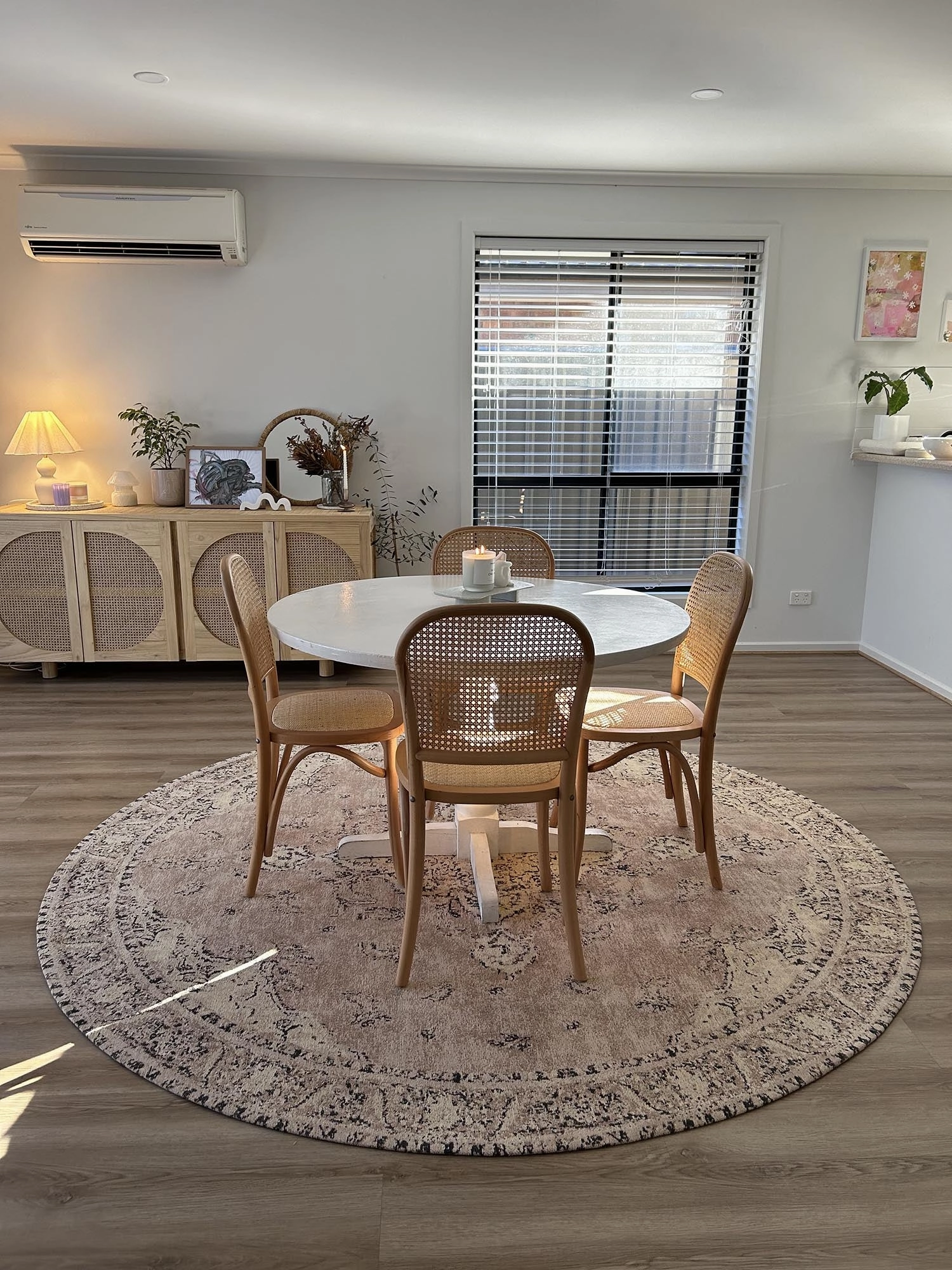 Sadie Coral Peach Turkish Style Distressed Round Rug *NO RETURNS UNLESS FAULTY