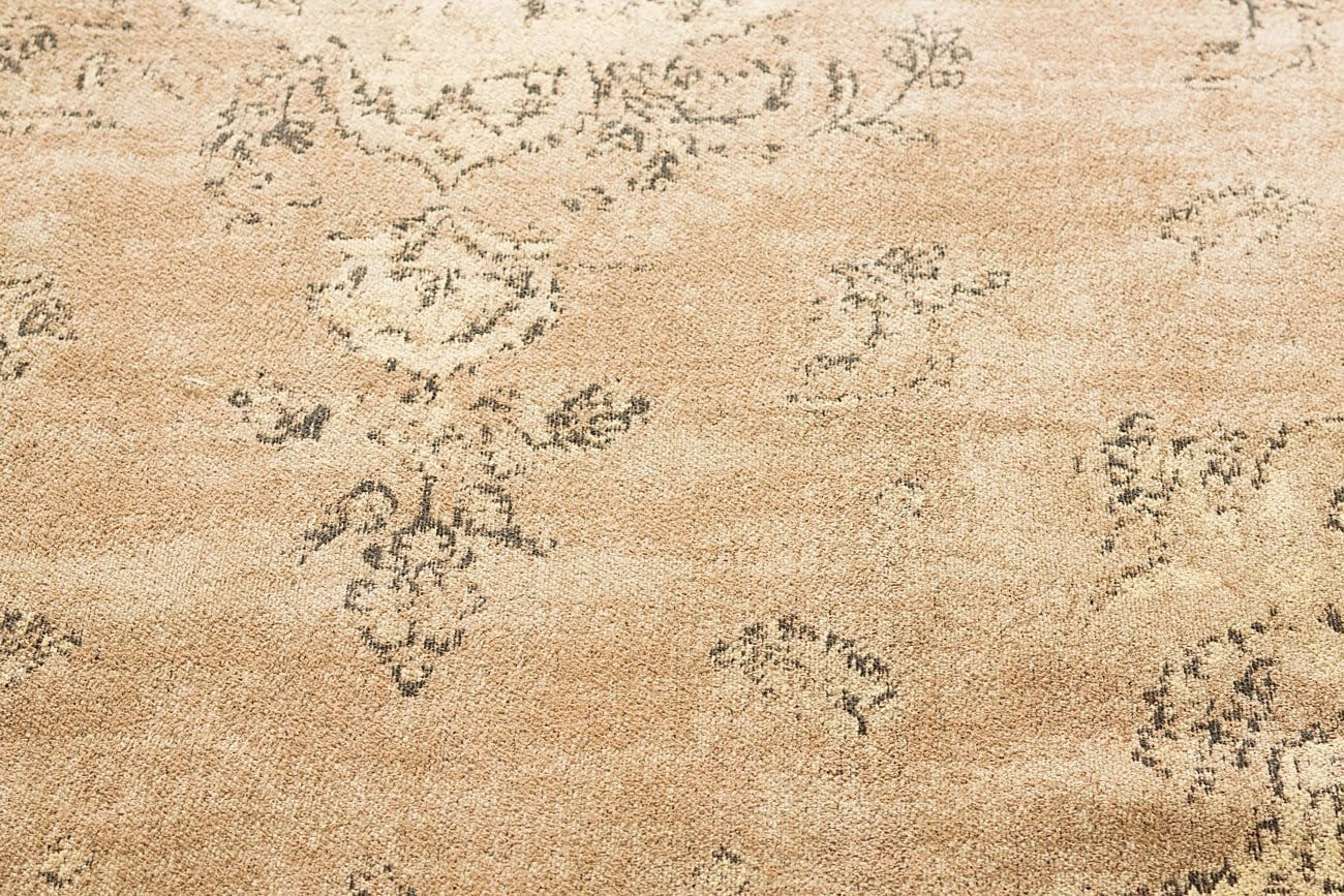 Sadie Coral Peach Turkish Style Distressed Rug *NO RETURNS UNLESS FAULTY