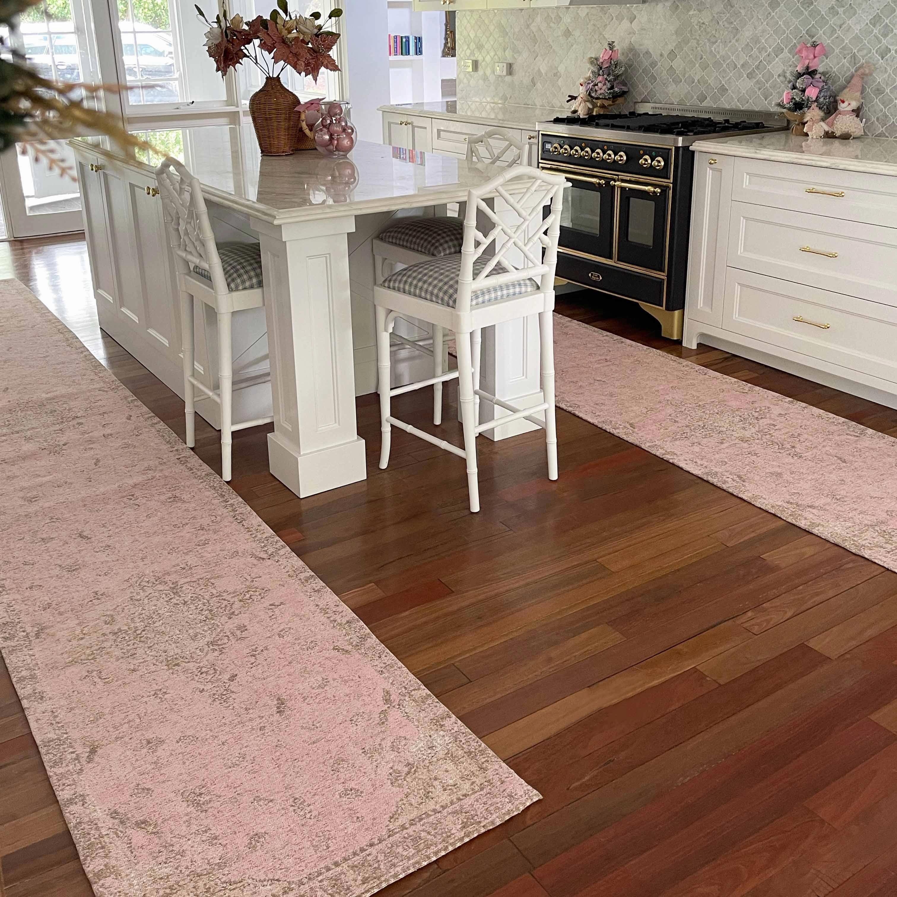Sahara Turkish Style Pink Distressed Medallion Runner Rug
