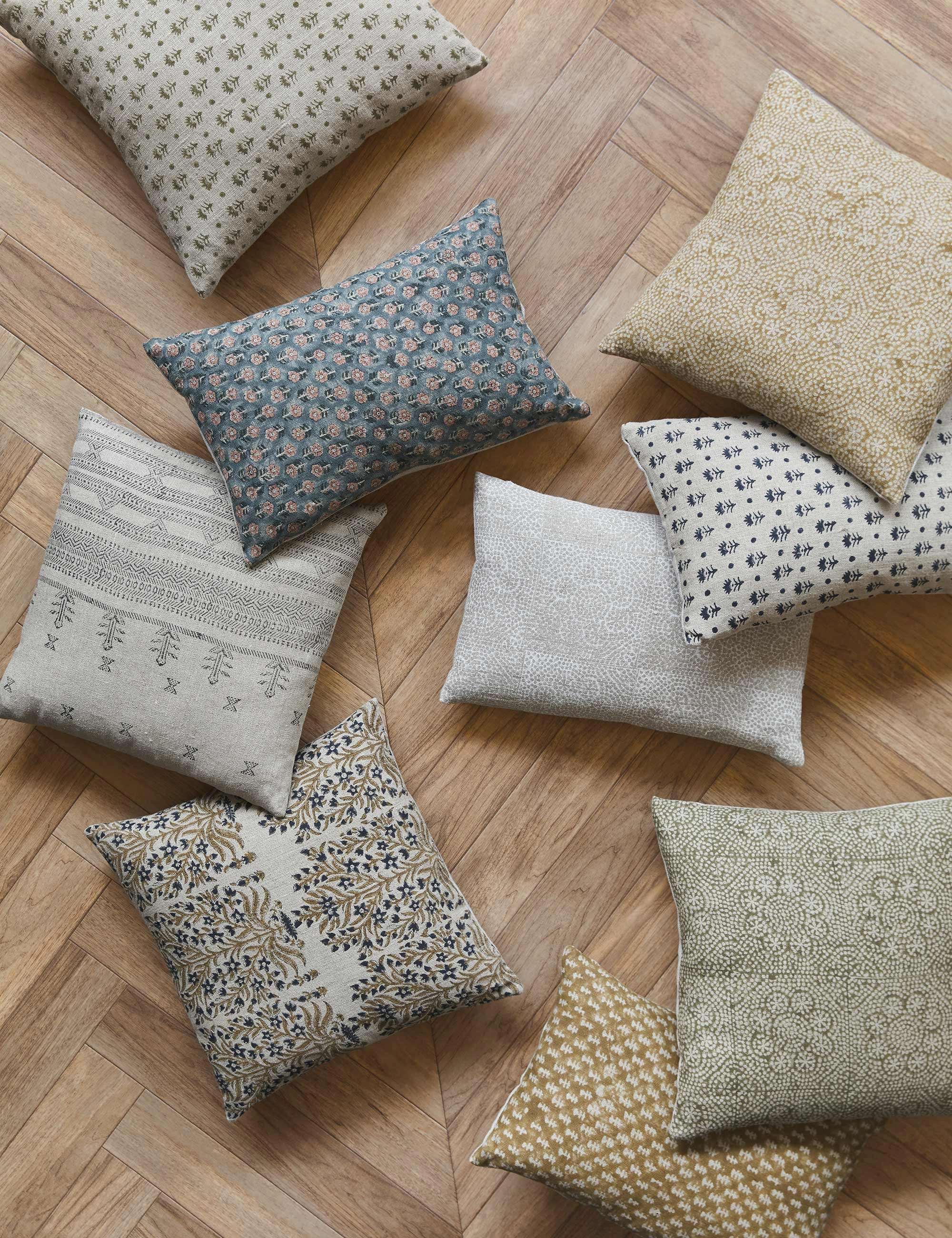 Sania Pillow