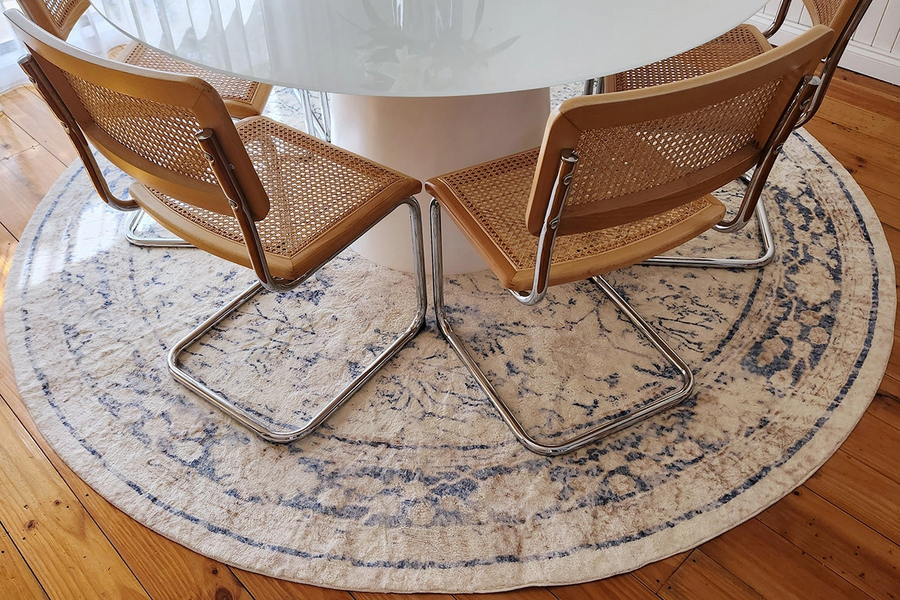 Sarafina Blue and Grey Distressed Washable Round Rug