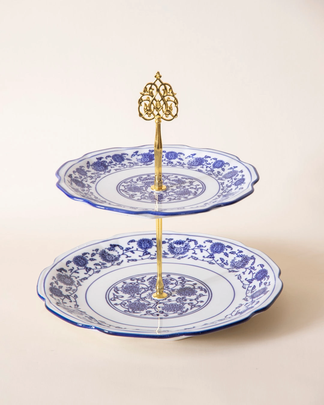 Scallop Blue & White 2-Tier Cake Stand