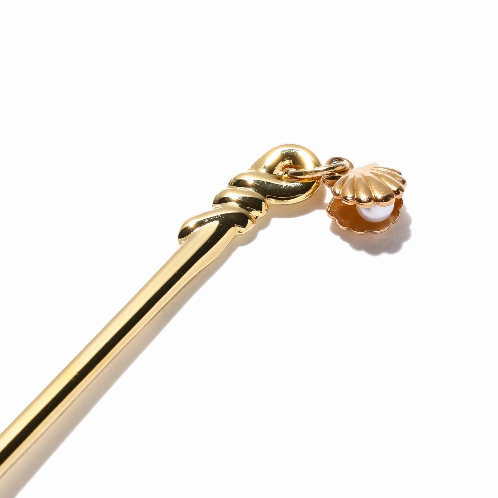 Shell Tea Spoon Gold