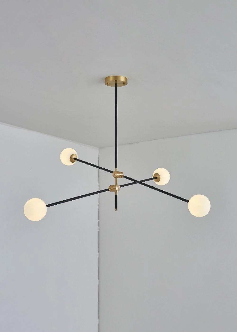SI Chandelier