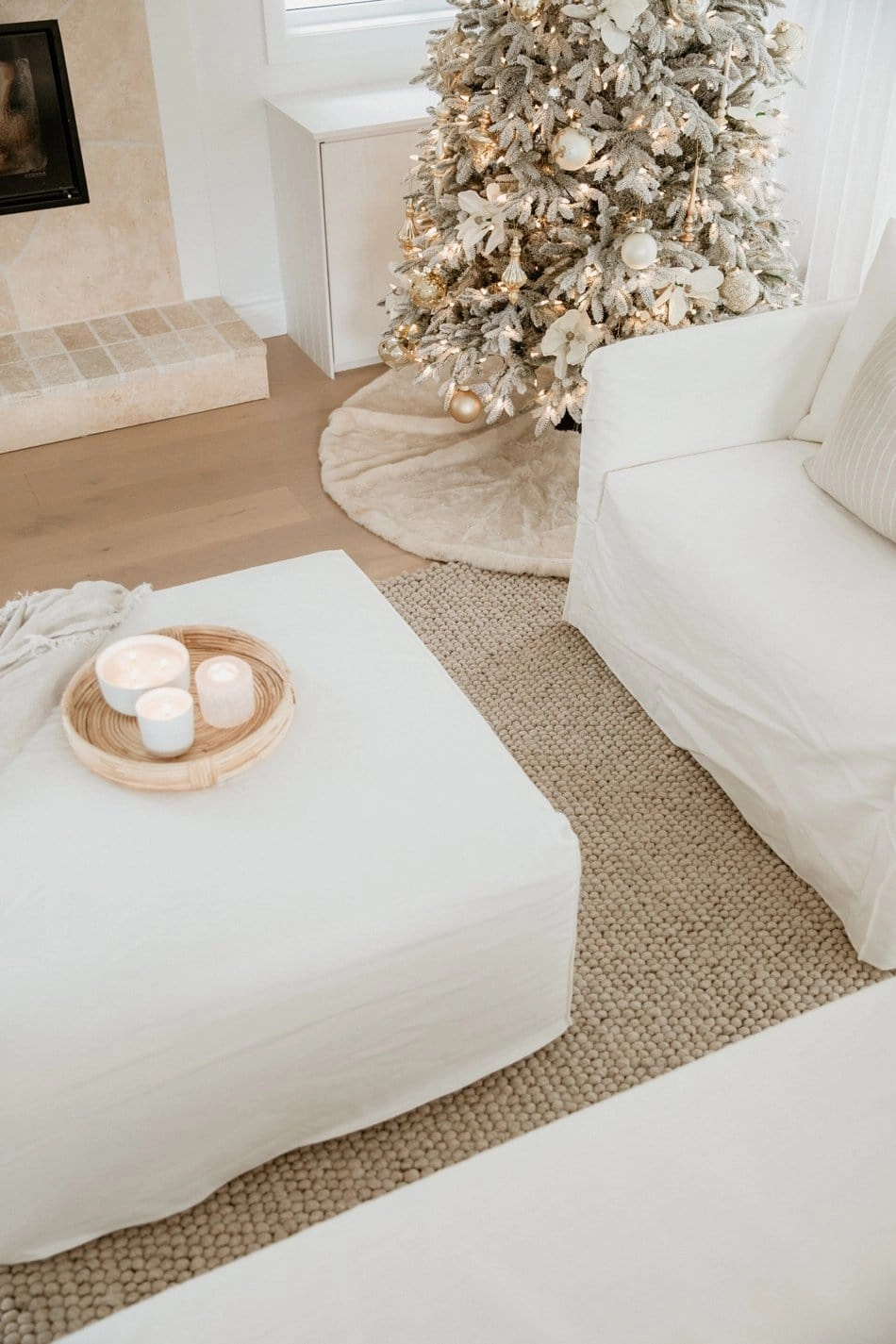 Simone Cream and Ivory Marble Looped Rug