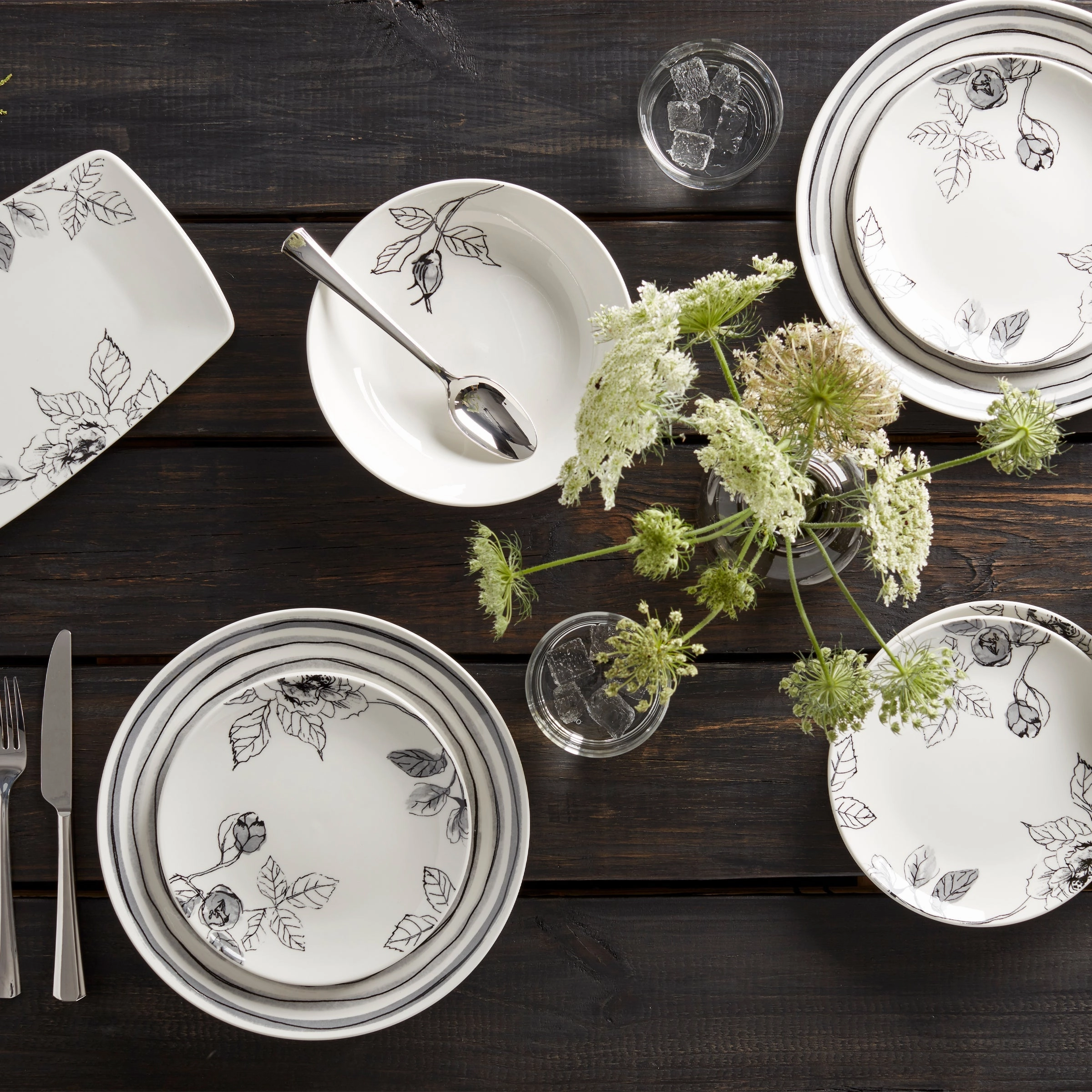 Sketchbook 12-Piece Dinnerware Set