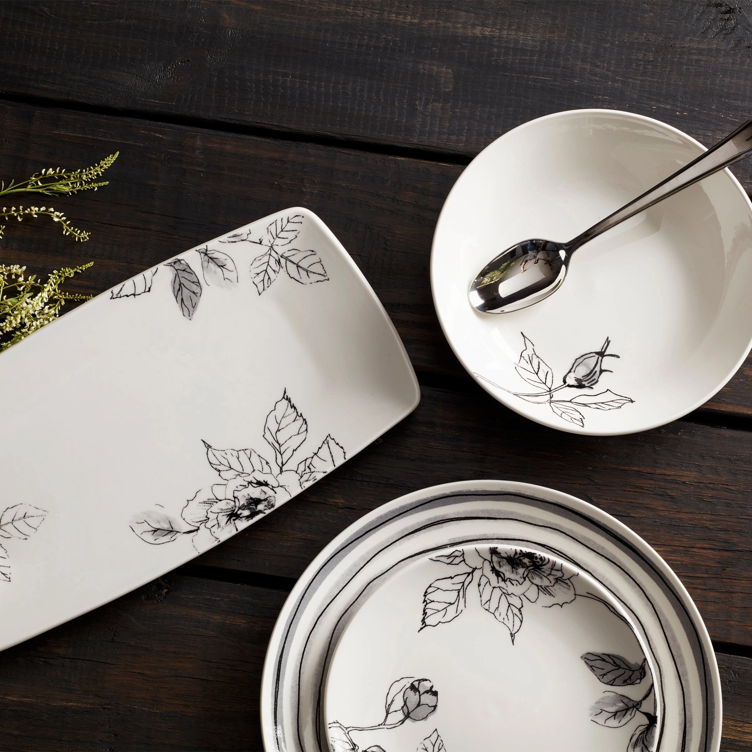 Sketchbook 12-Piece Dinnerware Set
