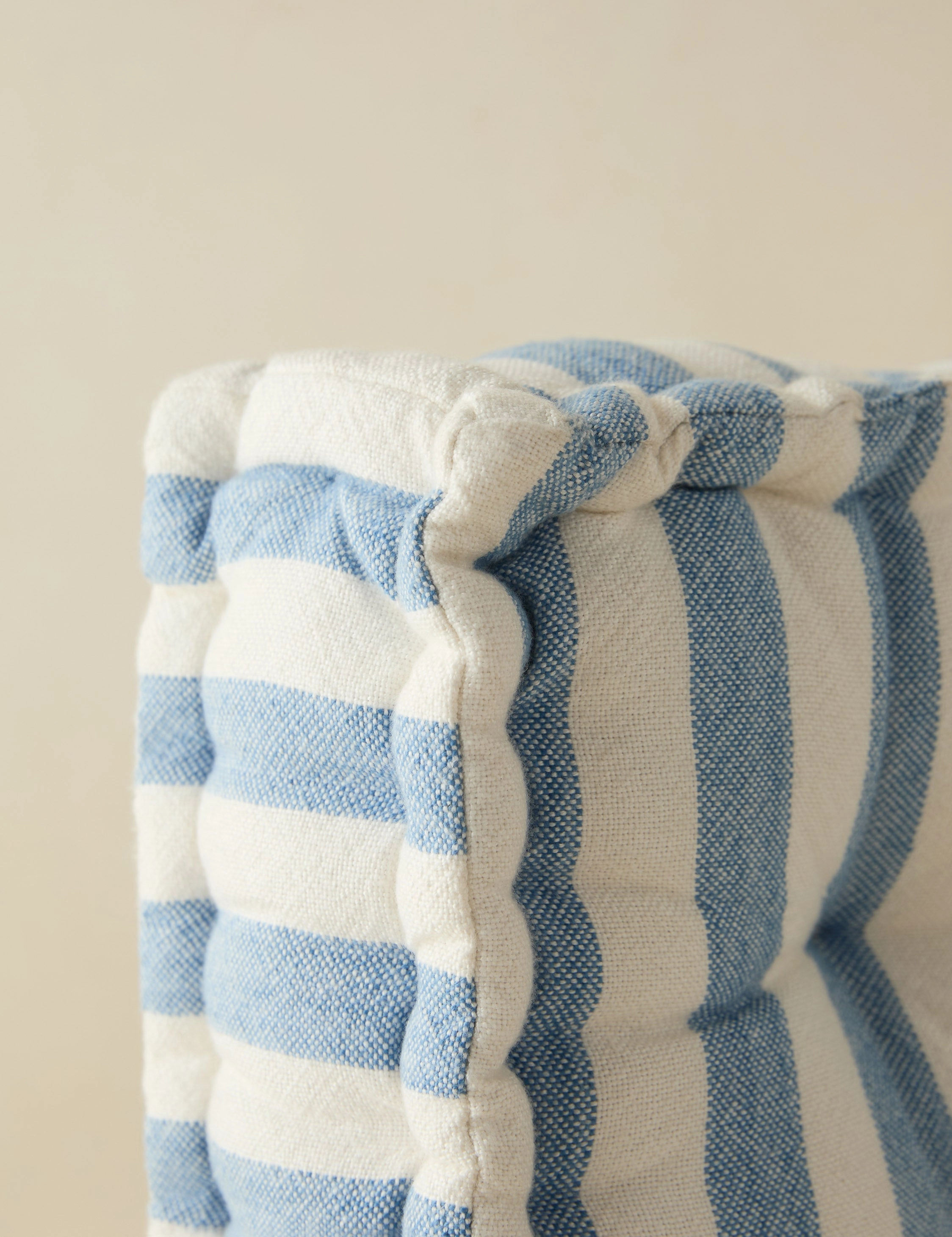 Sunday Indoor / Outdoor Box Pillow