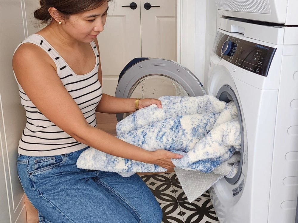 Suri Blue and Grey Distressed Washable Rug