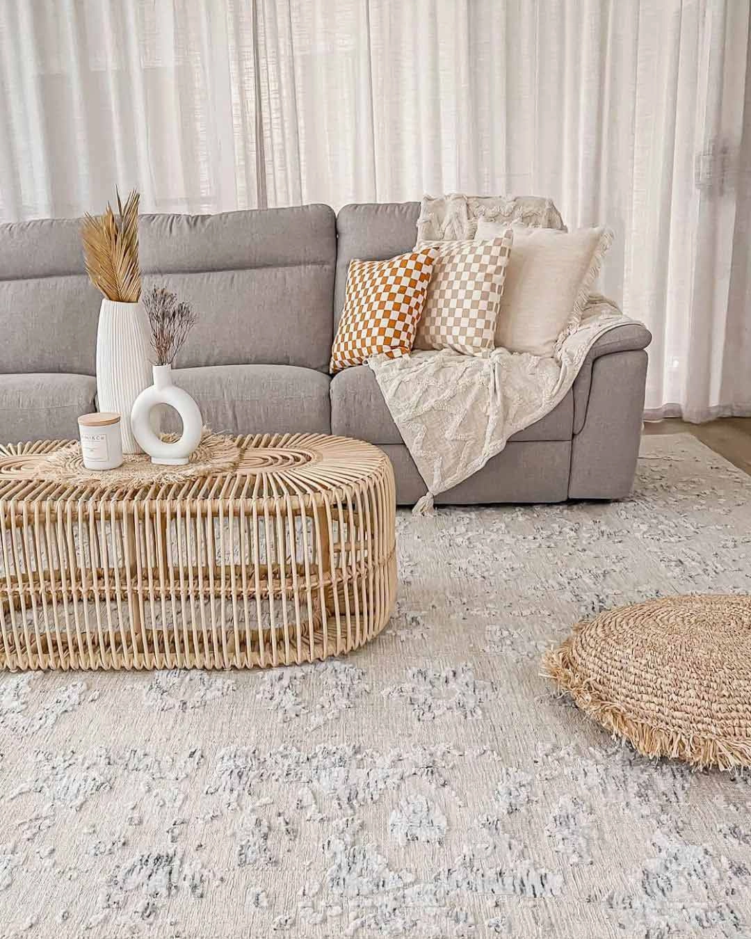 Sylvie Blue and Ivory Floral Transitional Rug *NO RETURNS UNLESS FAULTY