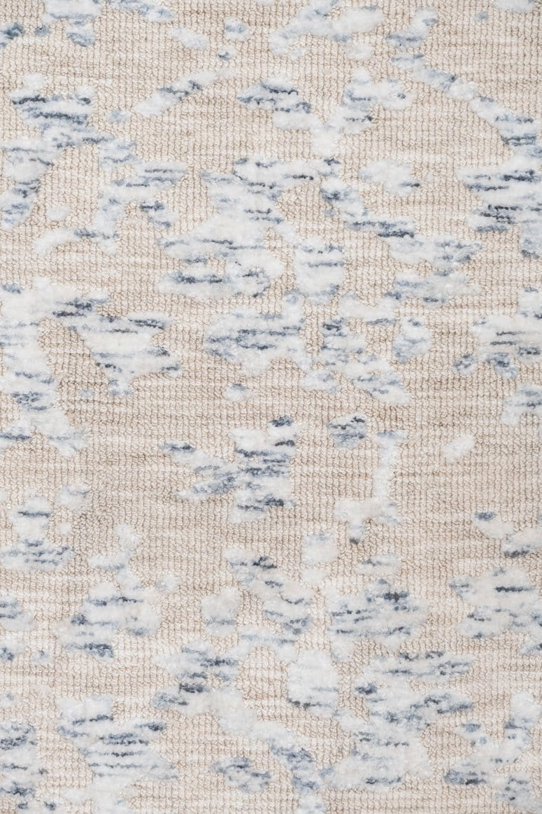 Sylvie Blue and Ivory Floral Transitional Rug *NO RETURNS UNLESS FAULTY