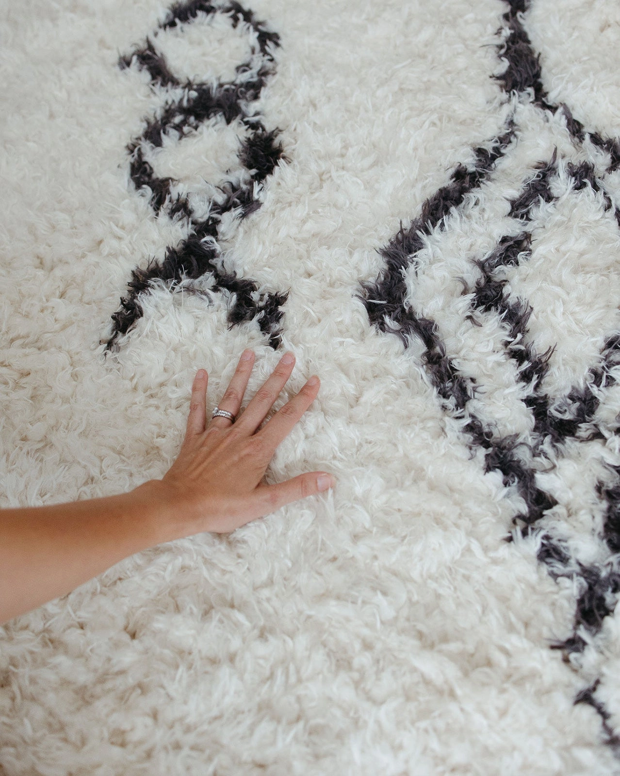 Tabitha Cream & Black Tribal Shag Rug *NO RETURNS UNLESS FAULTY