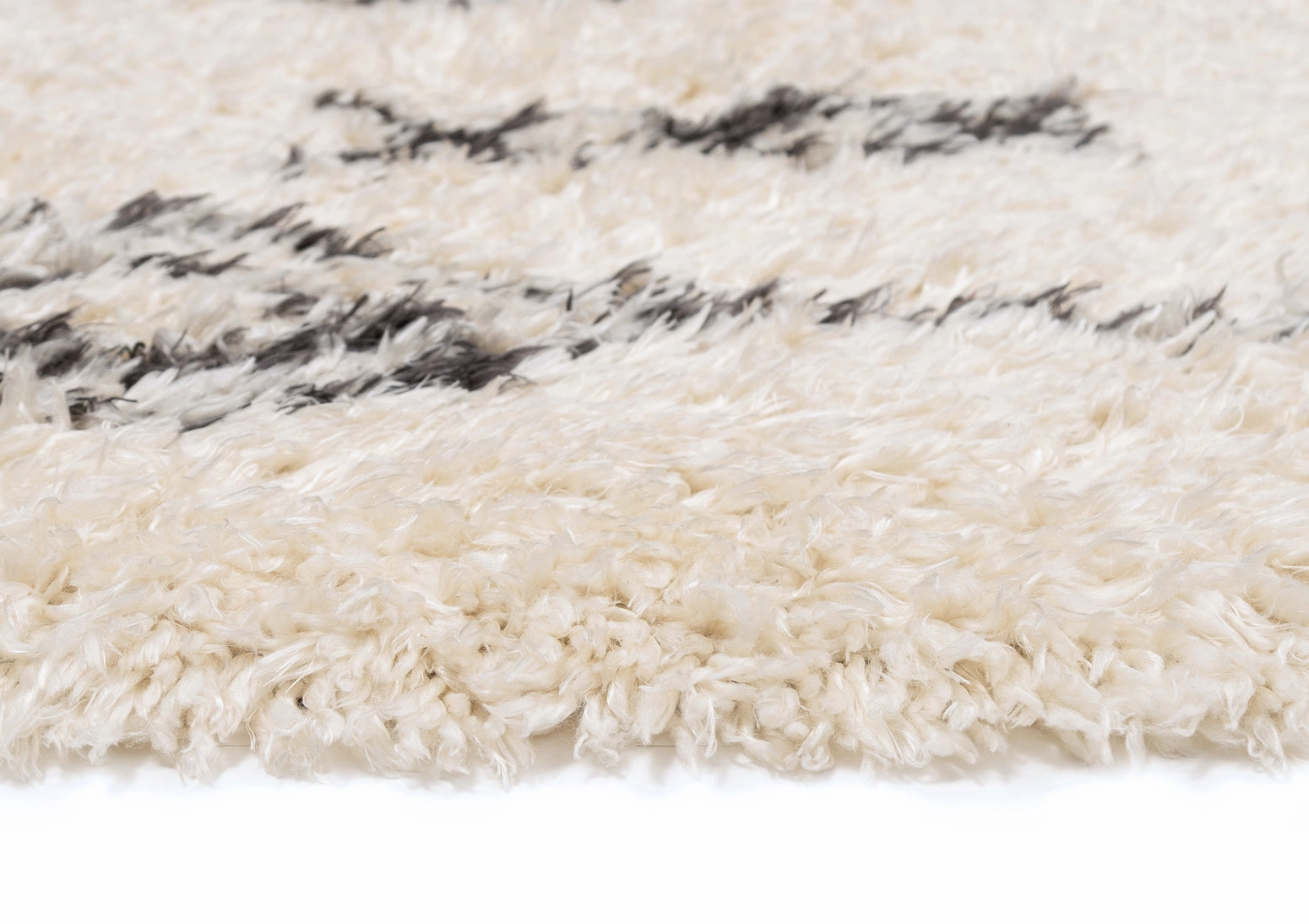 Tabitha Cream & Black Tribal Shag Rug *NO RETURNS UNLESS FAULTY