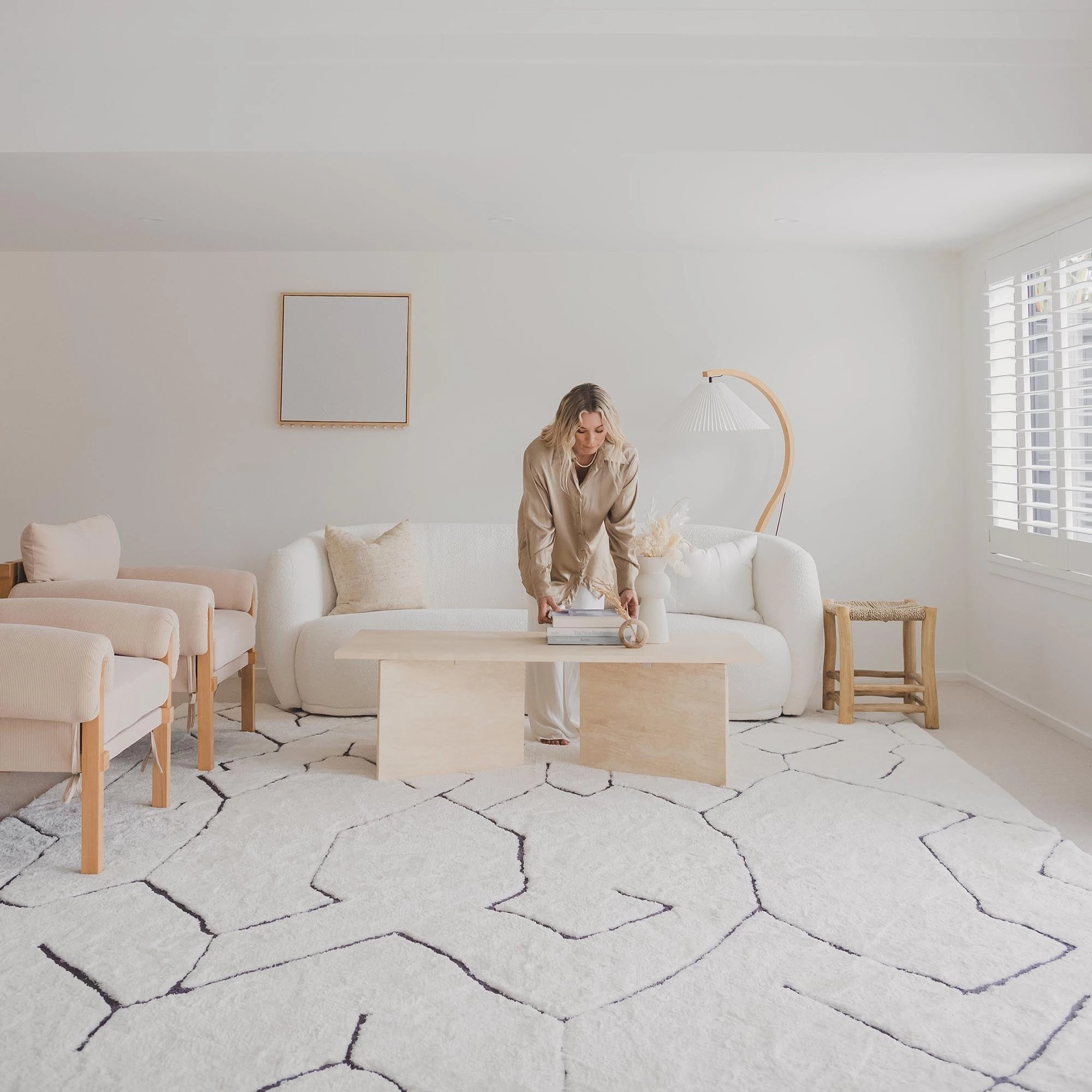 Tahlee Cream and Charcoal Grey Tribal Shag Rug