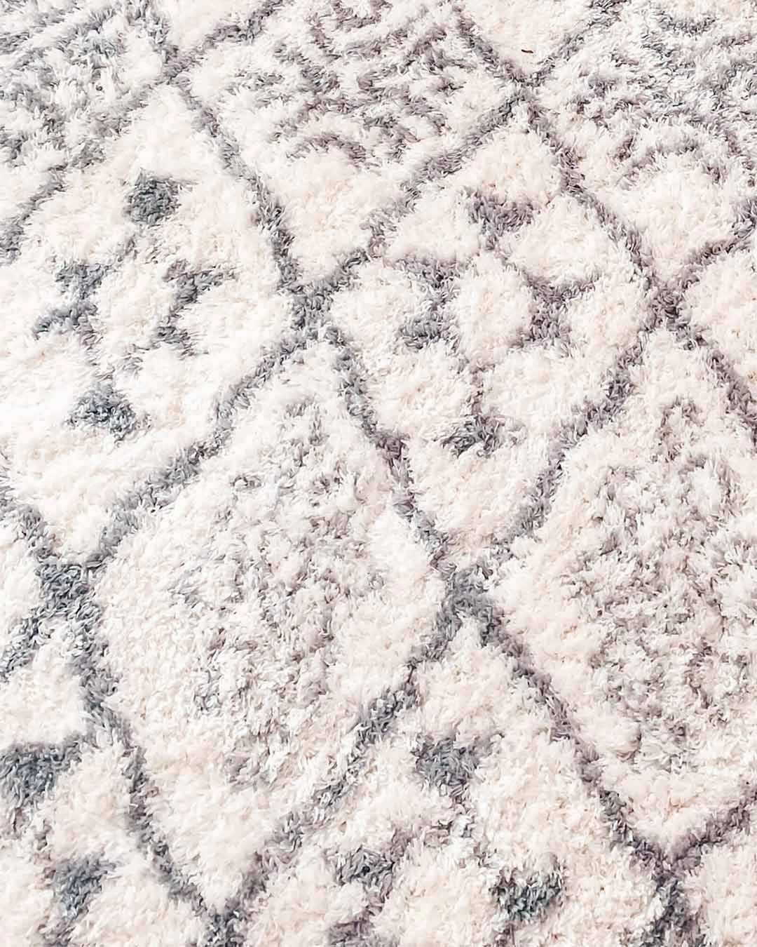 Tahnee Ivory And Grey Tribal Shag Rug *NO RETURNS UNLESS FAULTY