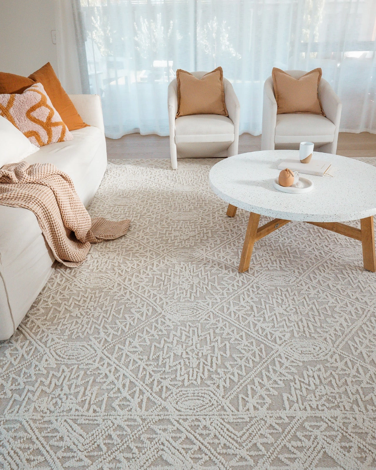 Takalo Beige and Ivory Textured Tribal Rug *NO RETURNS UNLESS FAULTY