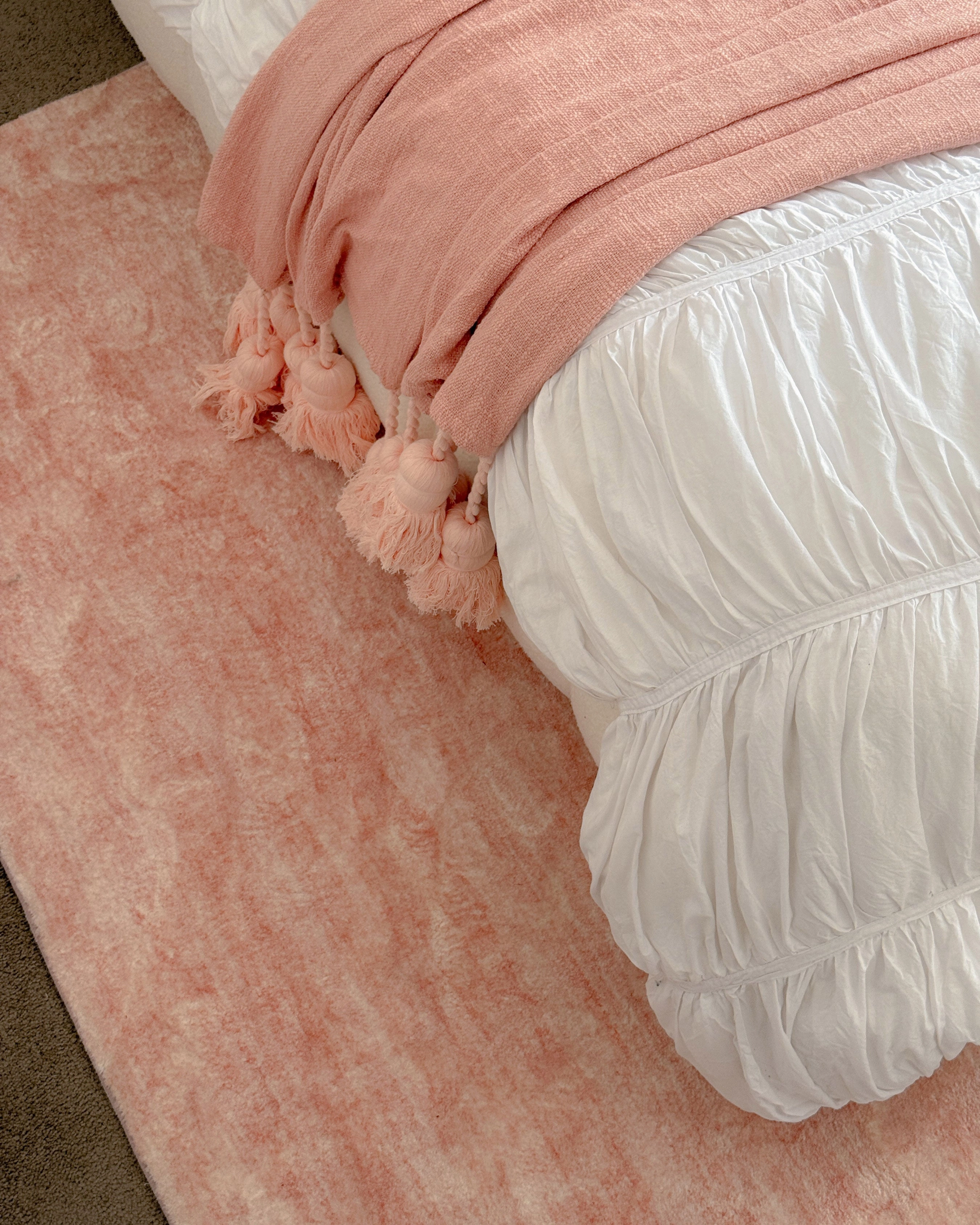 Tarquin Peach Pink Minimal Washable Rug