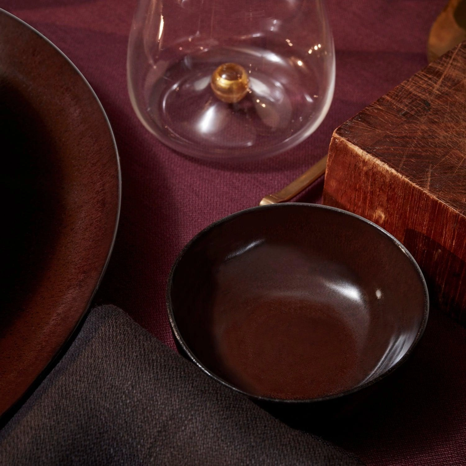 Terra Sauce Bowl - Wine