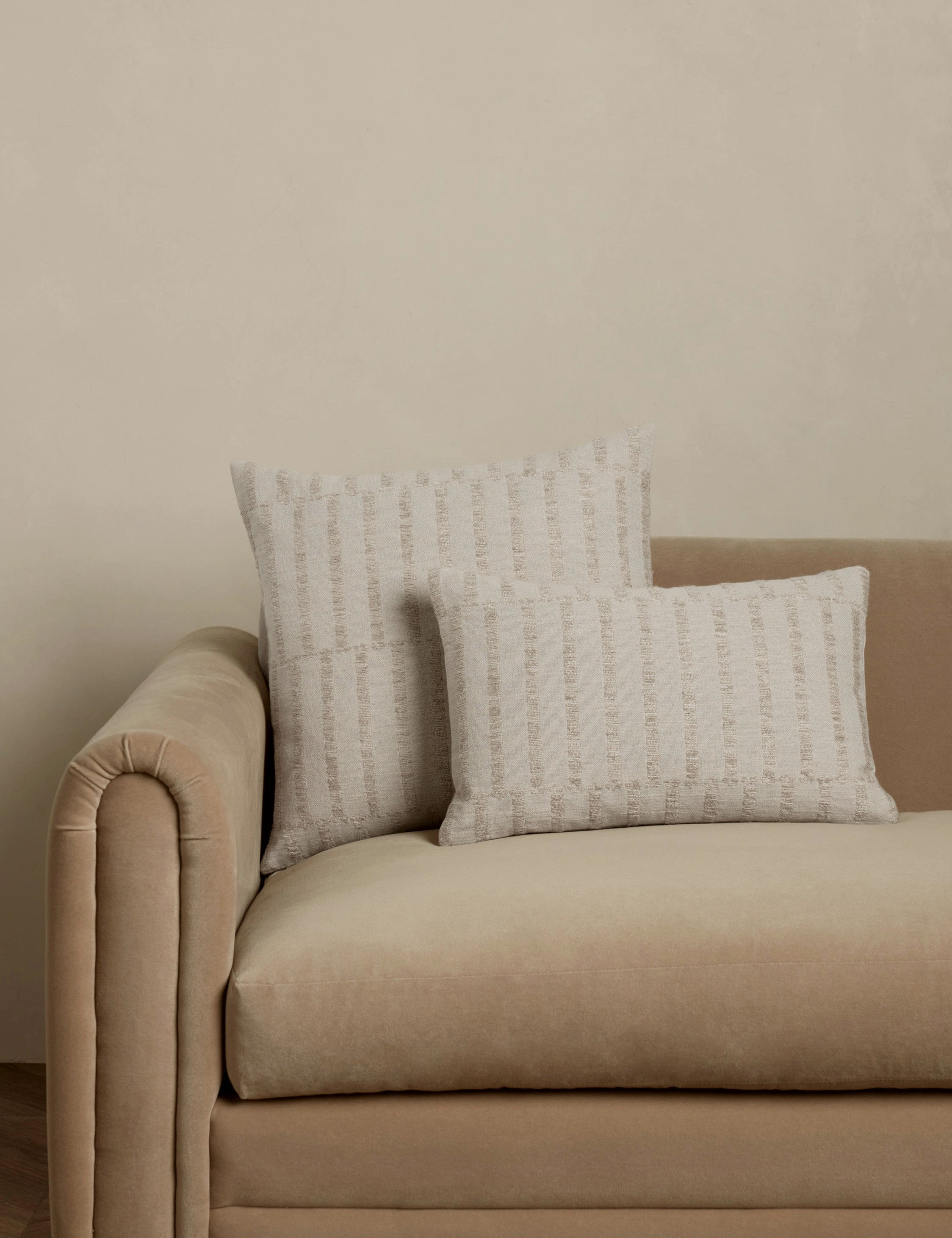 Thisbe Pillow