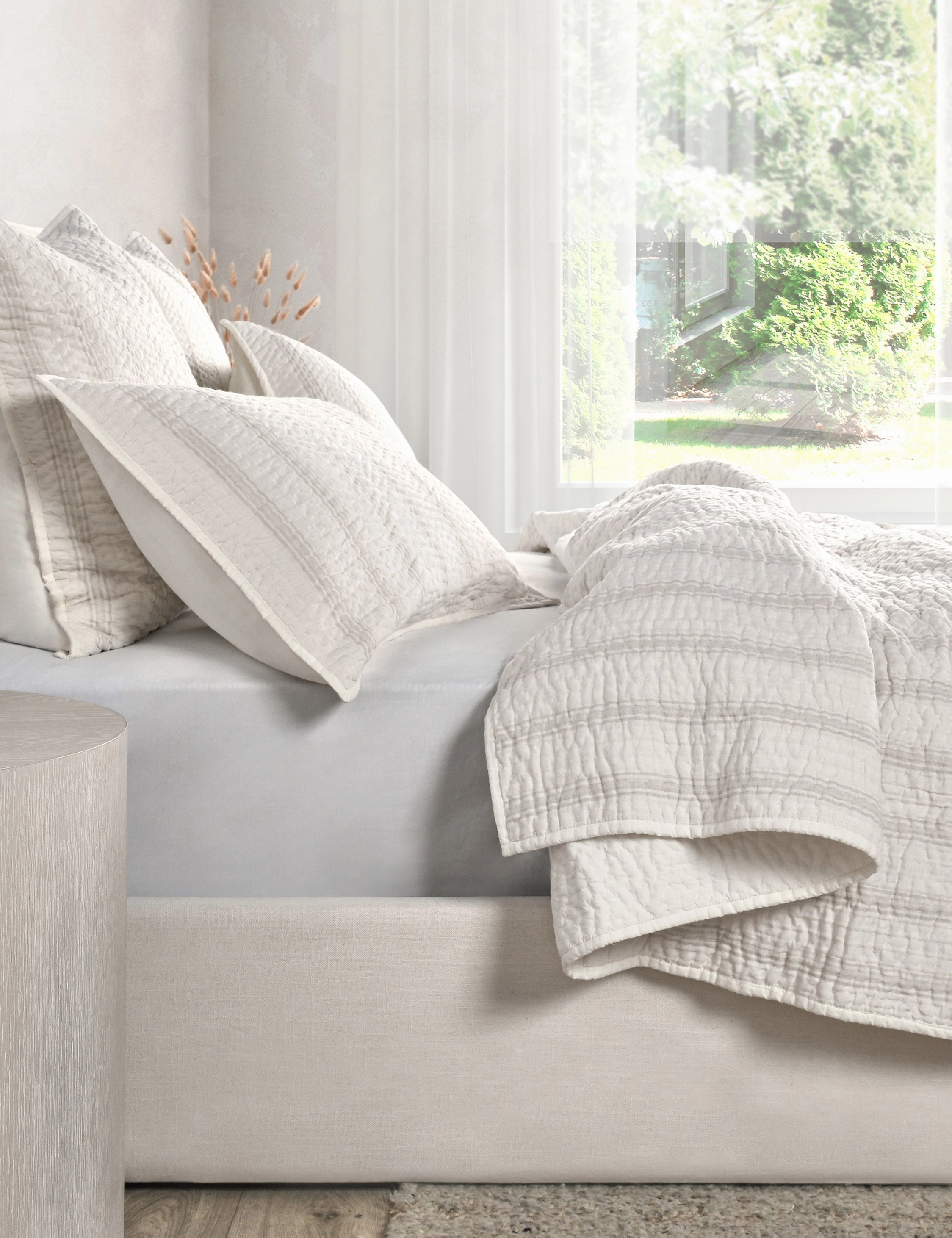 Tiah Linen-Blend Quilt