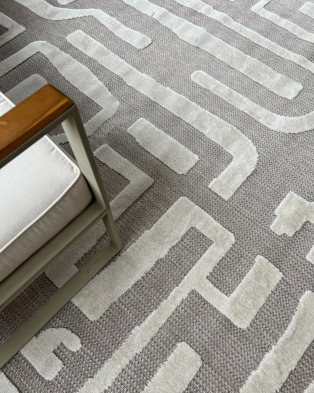 Tilly Beige and Ivory Tribal Indoor Outdoor Rug *NO RETURNS UNLESS FAULTY