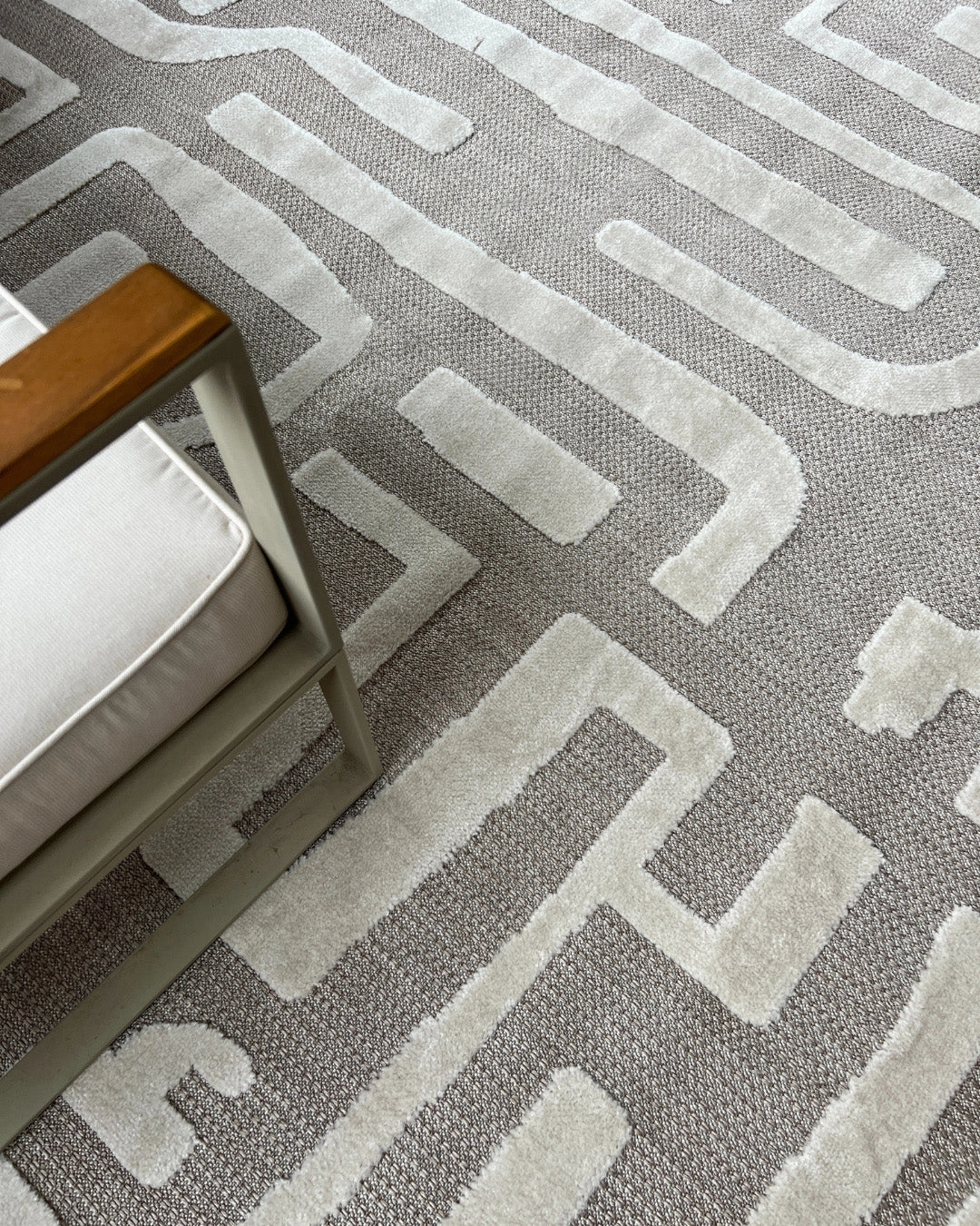 Tilly Beige and Ivory Tribal Indoor Outdoor Rug *NO RETURNS UNLESS FAULTY
