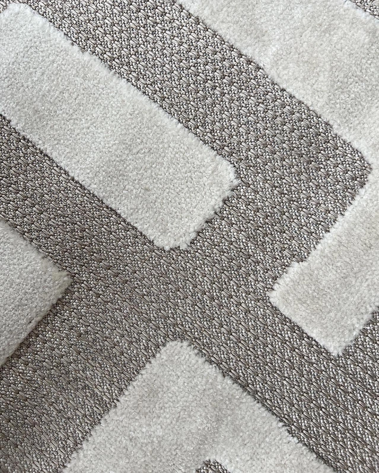 Tilly Beige and Ivory Tribal Indoor Outdoor Rug *NO RETURNS UNLESS FAULTY
