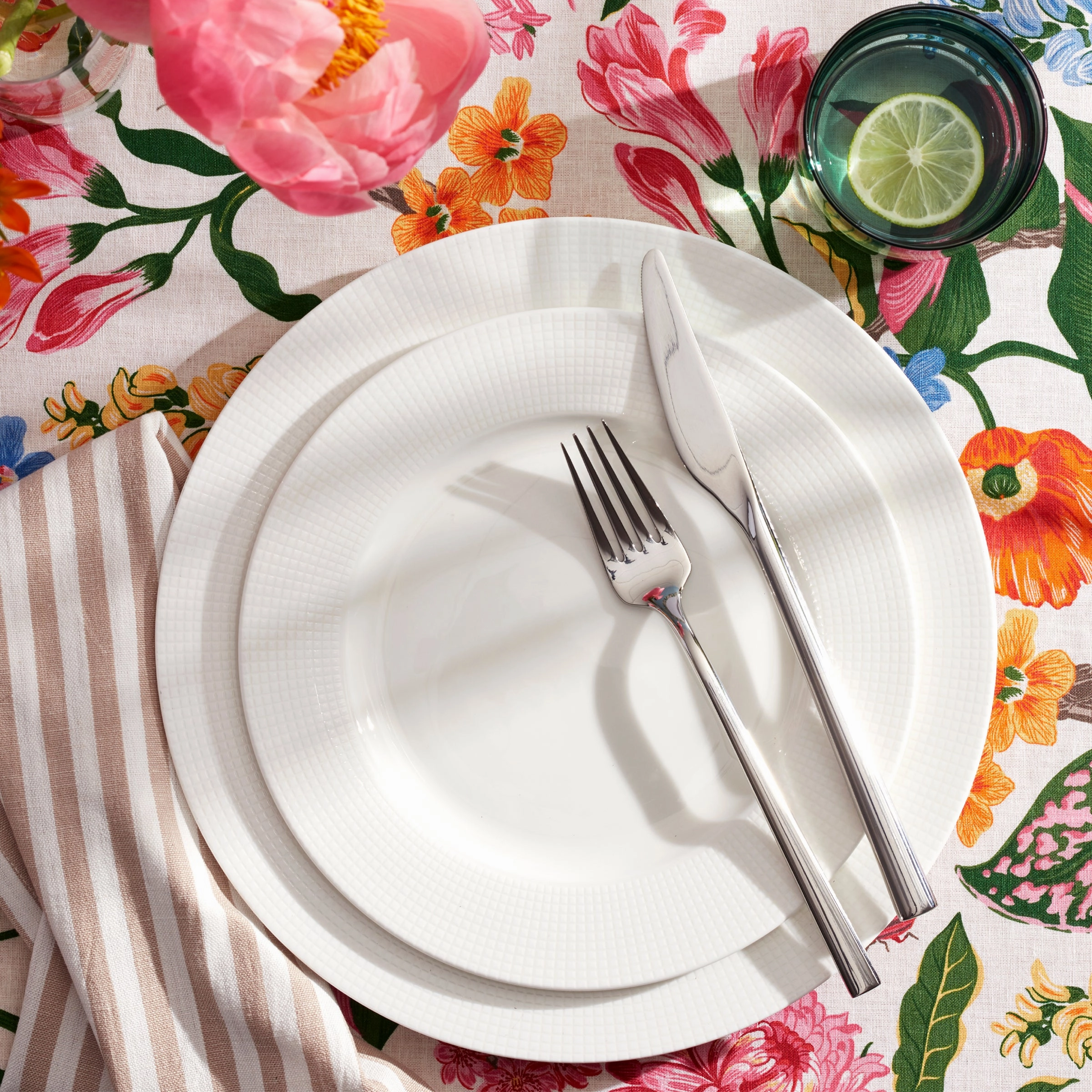 Tuscany Classics Dinner Plates - Buy 4 Get 6