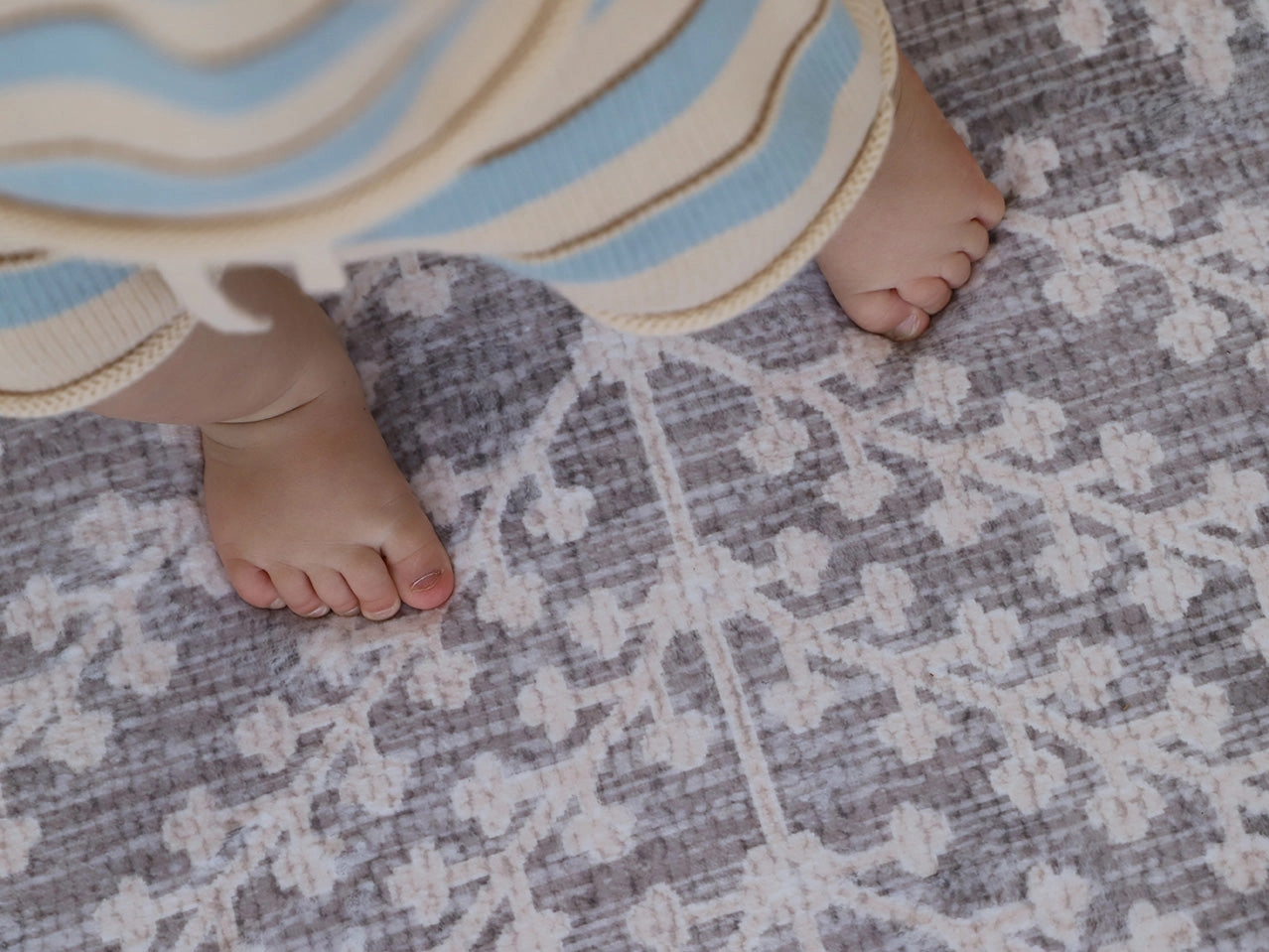 Vela Brown Grey Plush Rollie Pollie Round Playmat