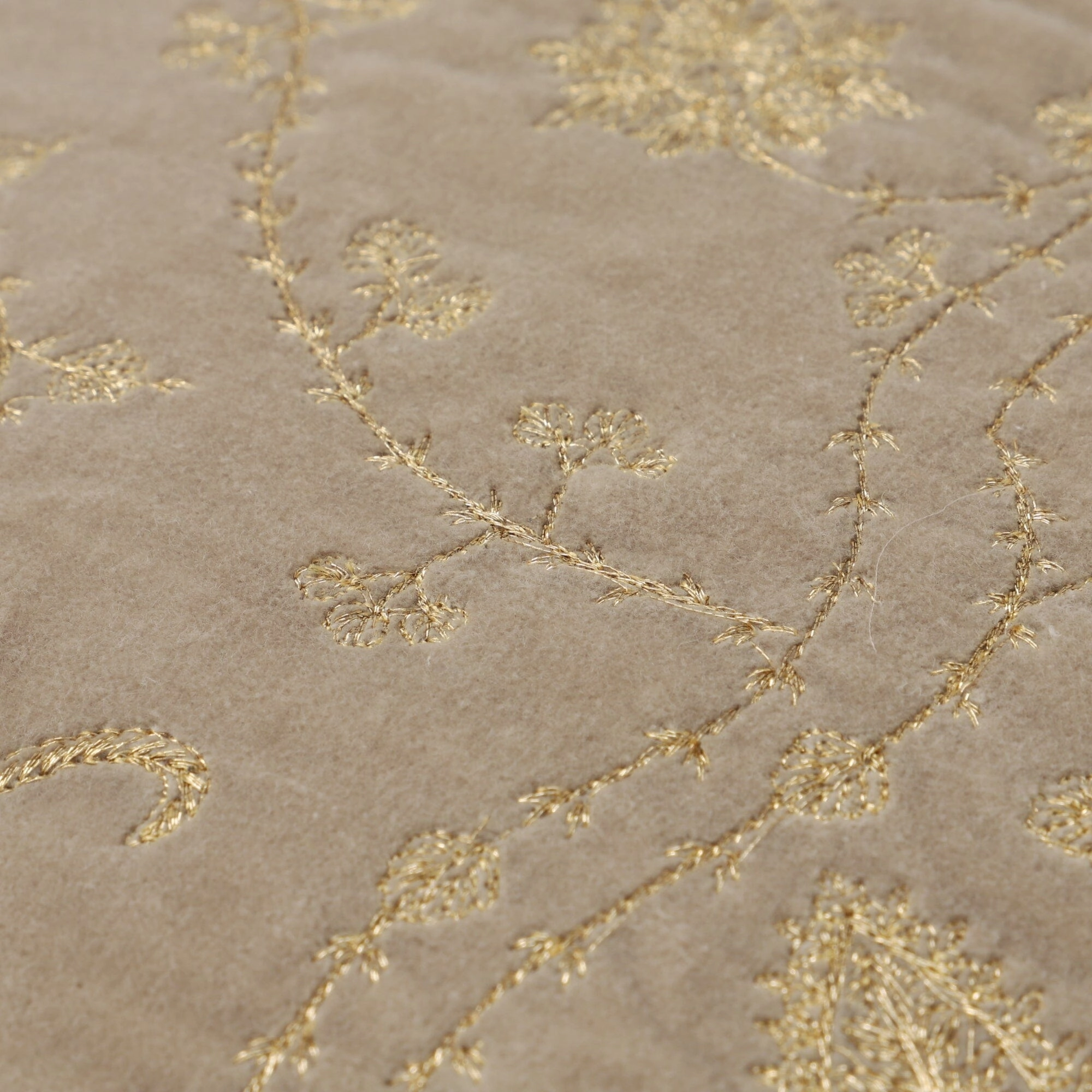 Velvet Emb Cushion Cover 450 X 450 Beige X Gold