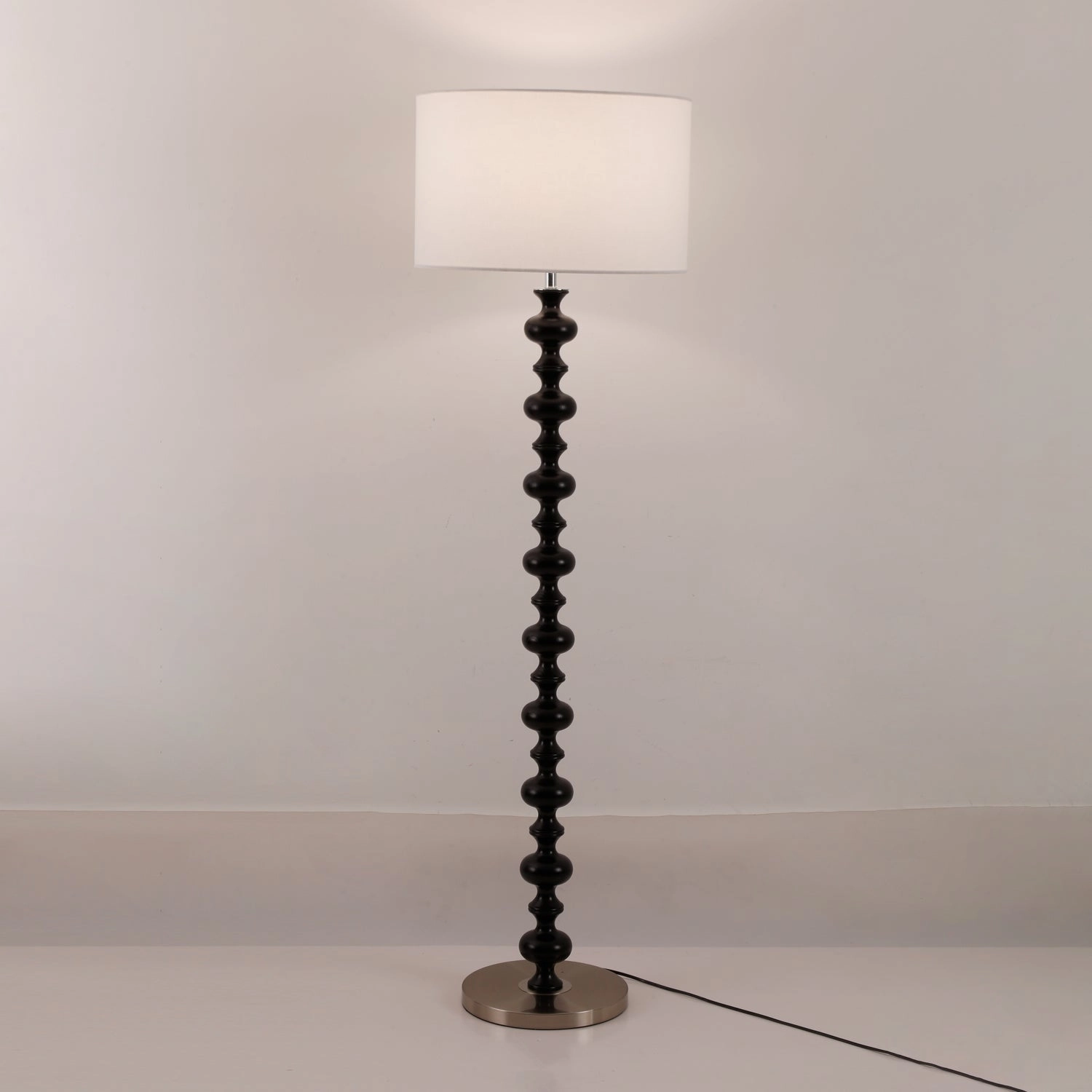 Vera Floor Lamp