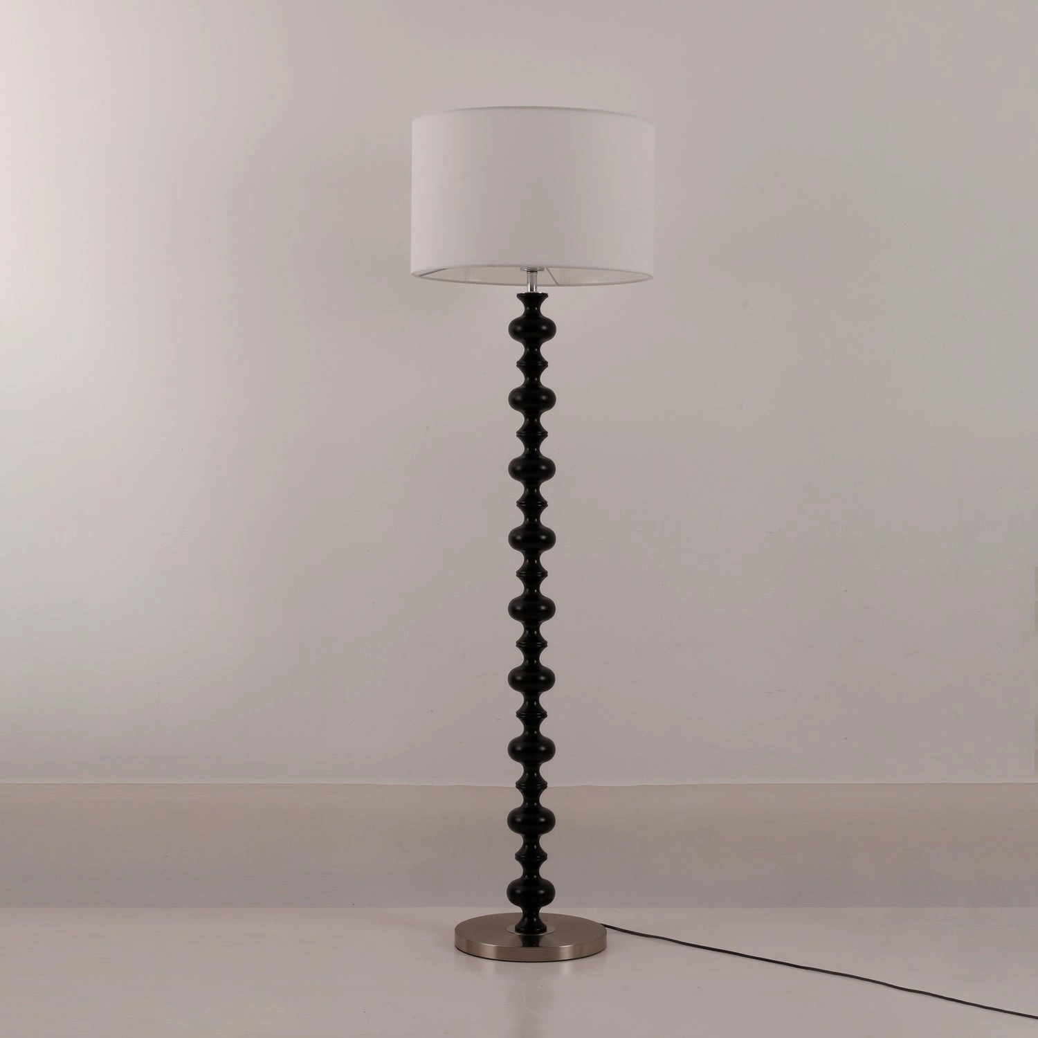Vera Floor Lamp