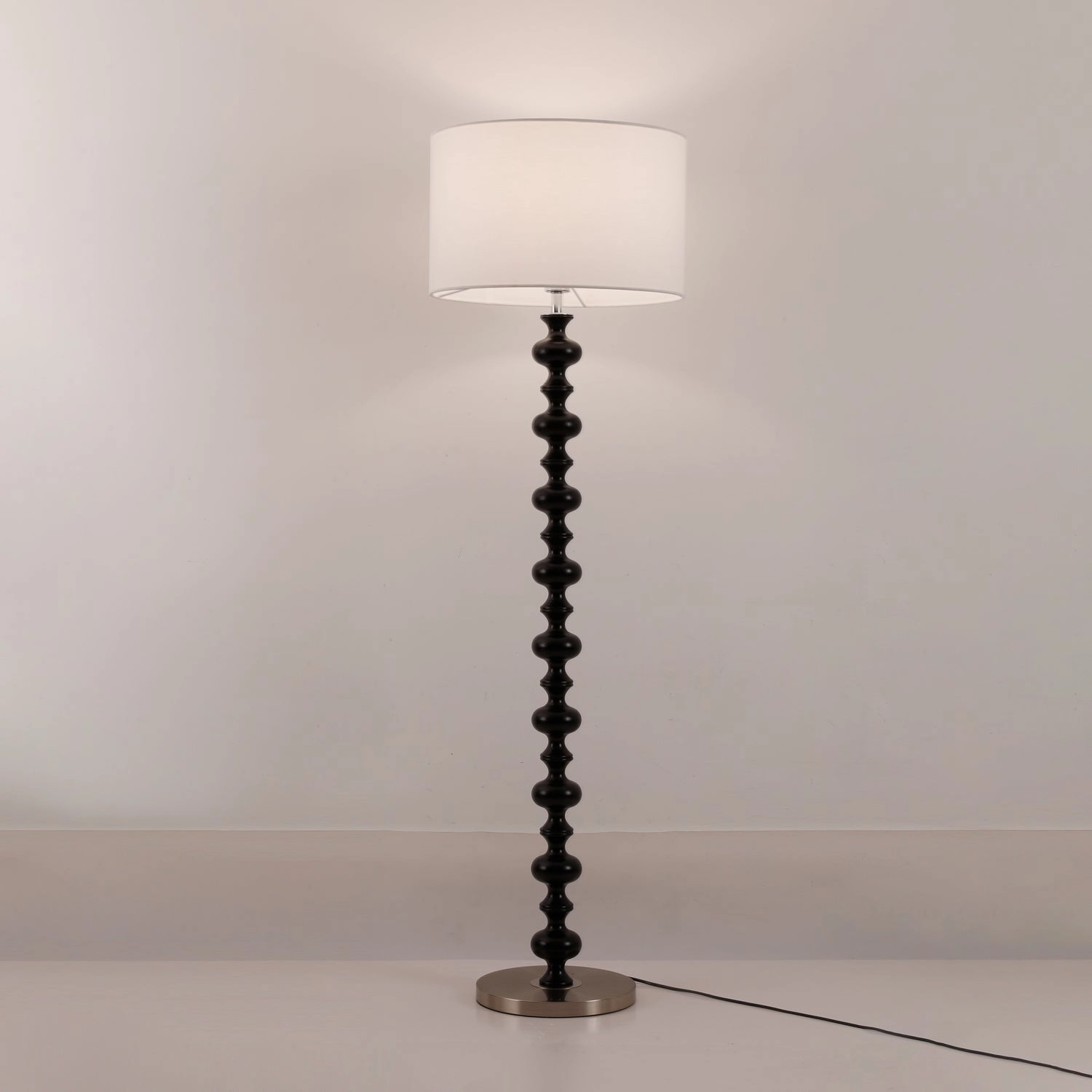 Vera Floor Lamp