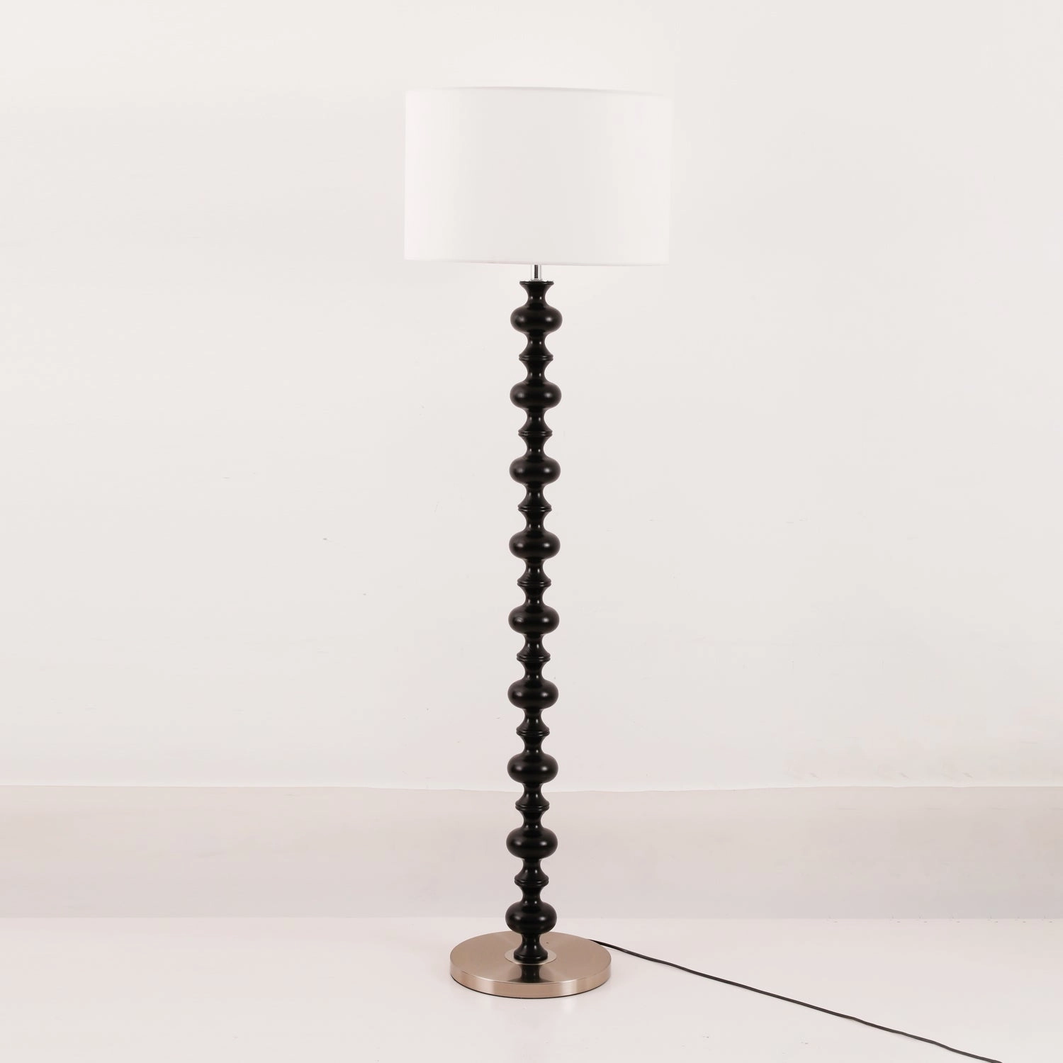Vera Floor Lamp
