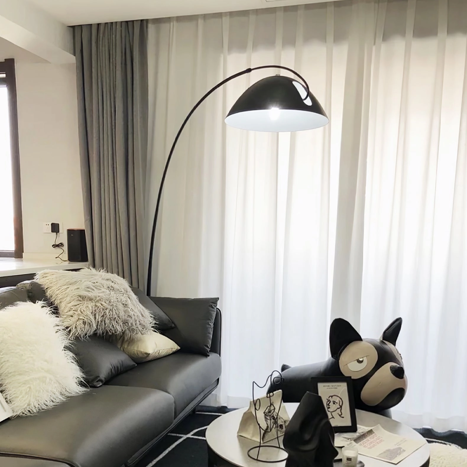 Verse Arc Floor Lamp
