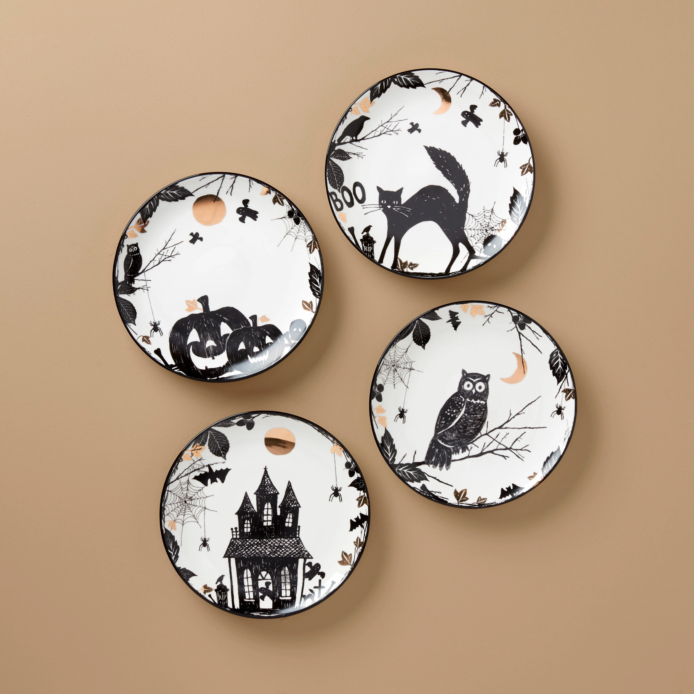 Vintage Halloween Haunted Accent Plates - Set of 4modern kitchen decor ,kitchen dinner set ,dinnerware 