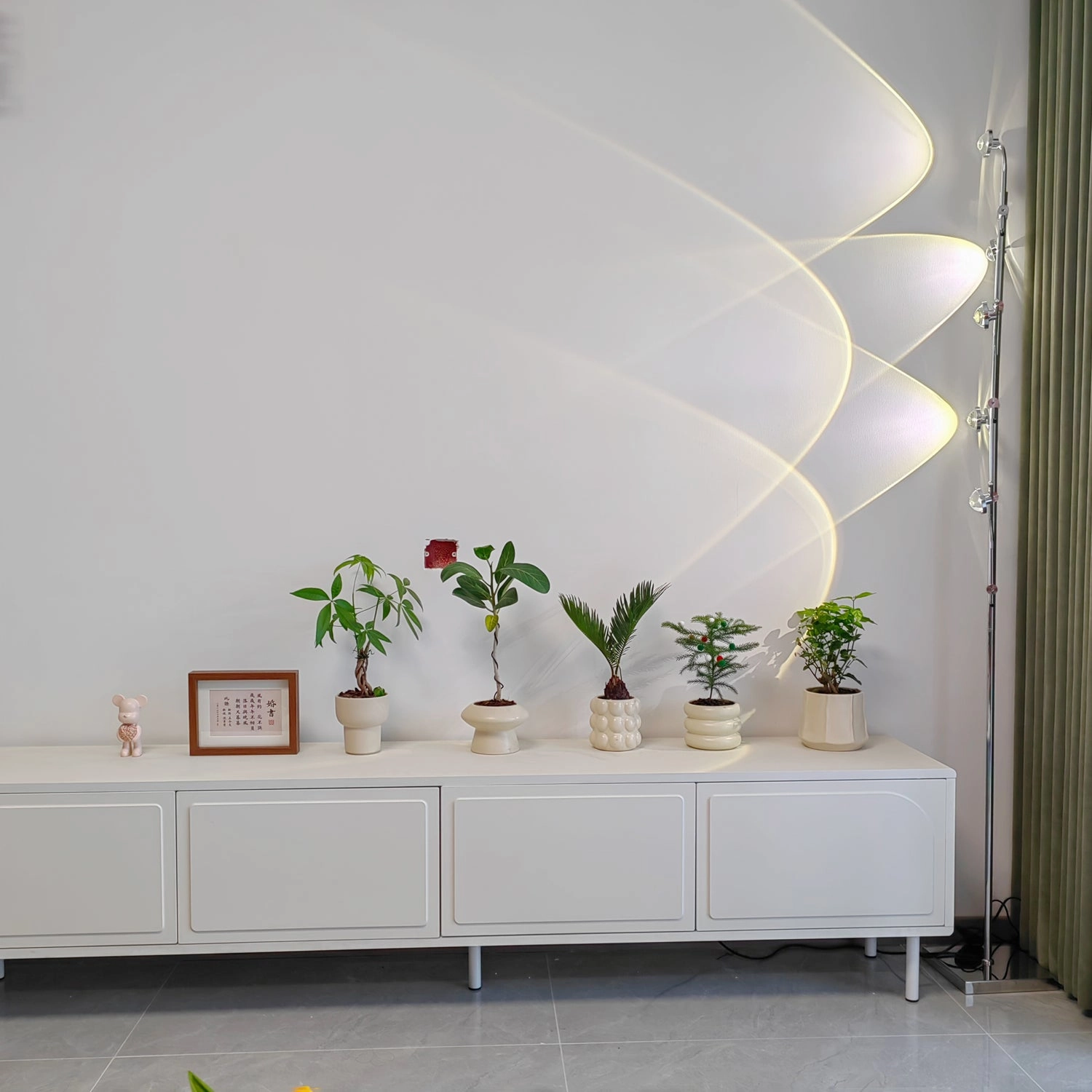 Wa Wa Floor Lamp