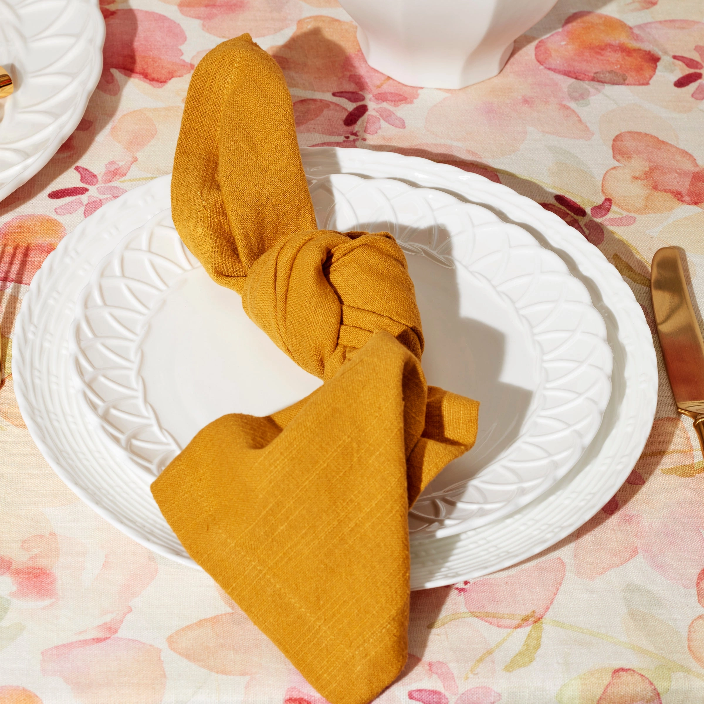 Wicker Creek Accent Plates - Set of 4