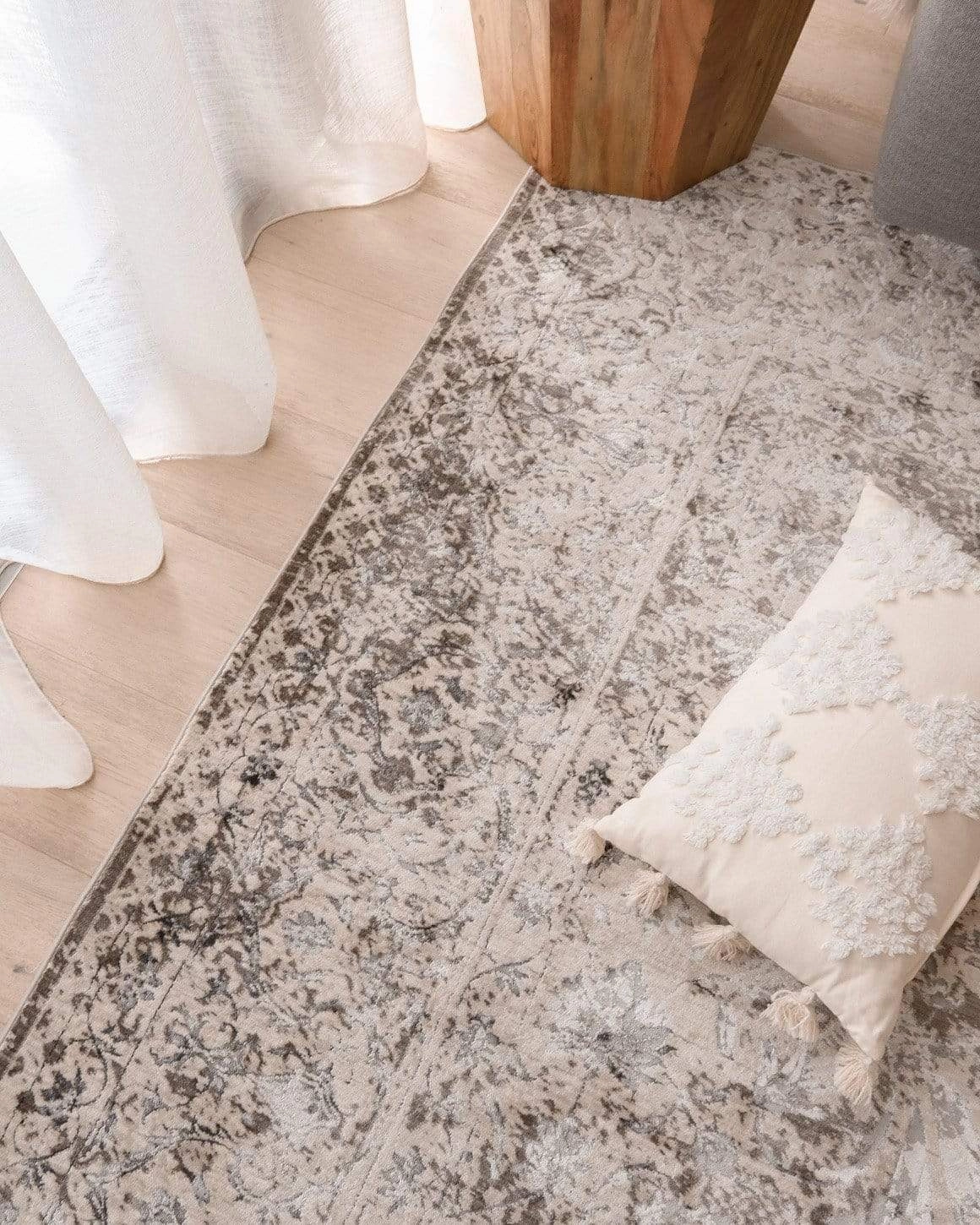 Winona Cream Brown And Silver Grey Traditional Floral Rug *NO RETURNS UNLESS FAULTY